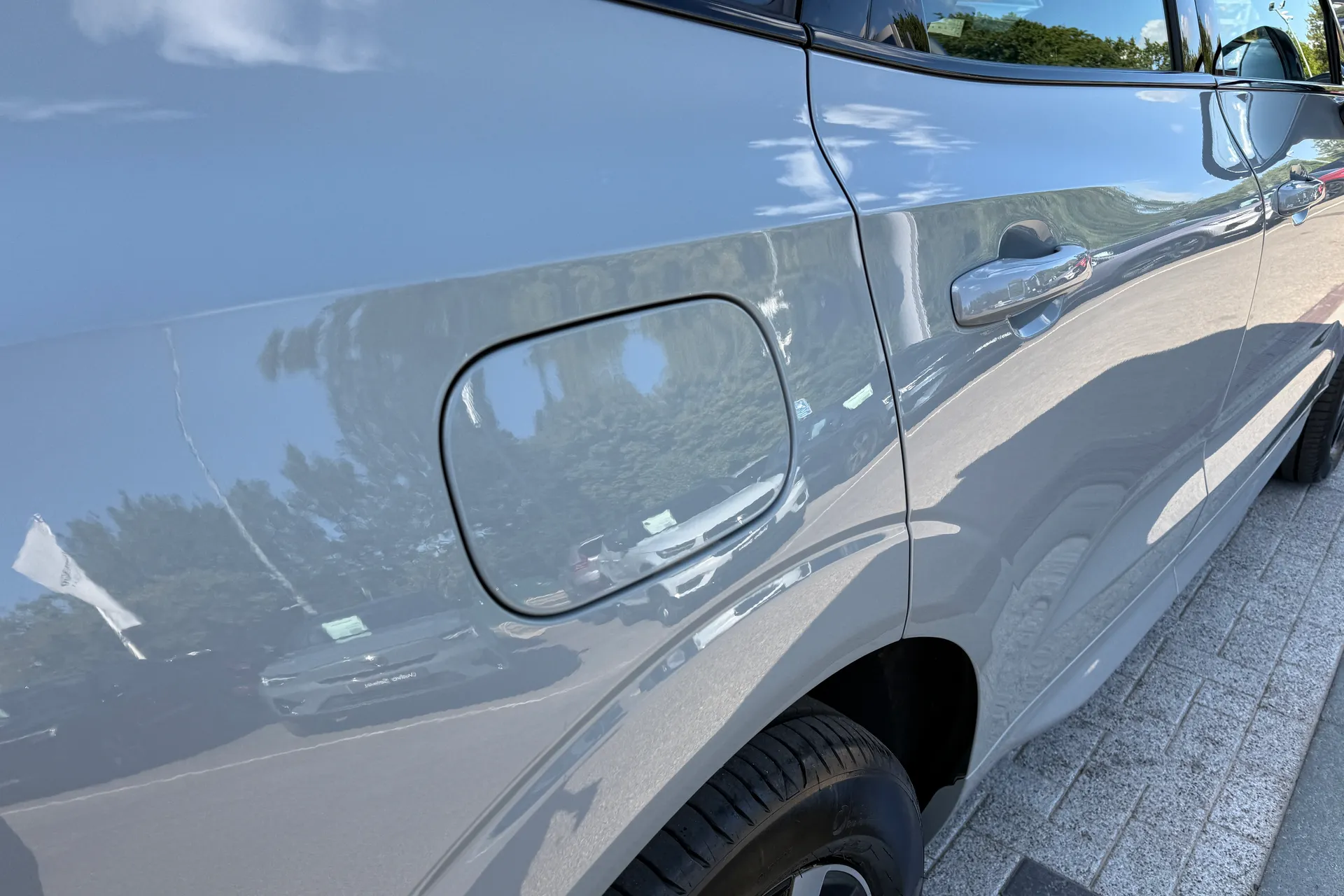 Volvo XC60 thumbnail image number 17