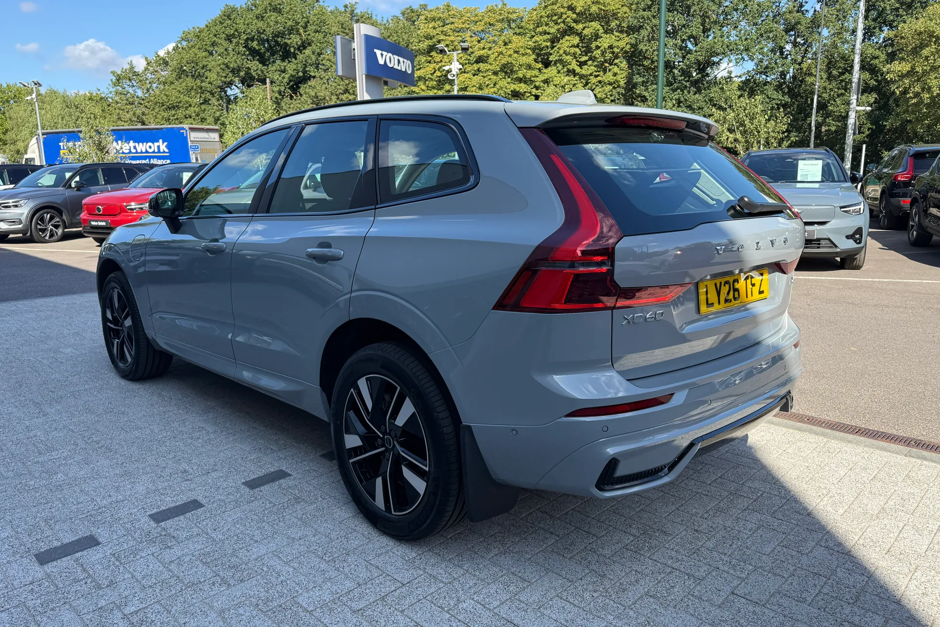 Volvo XC60 thumbnail image number 11