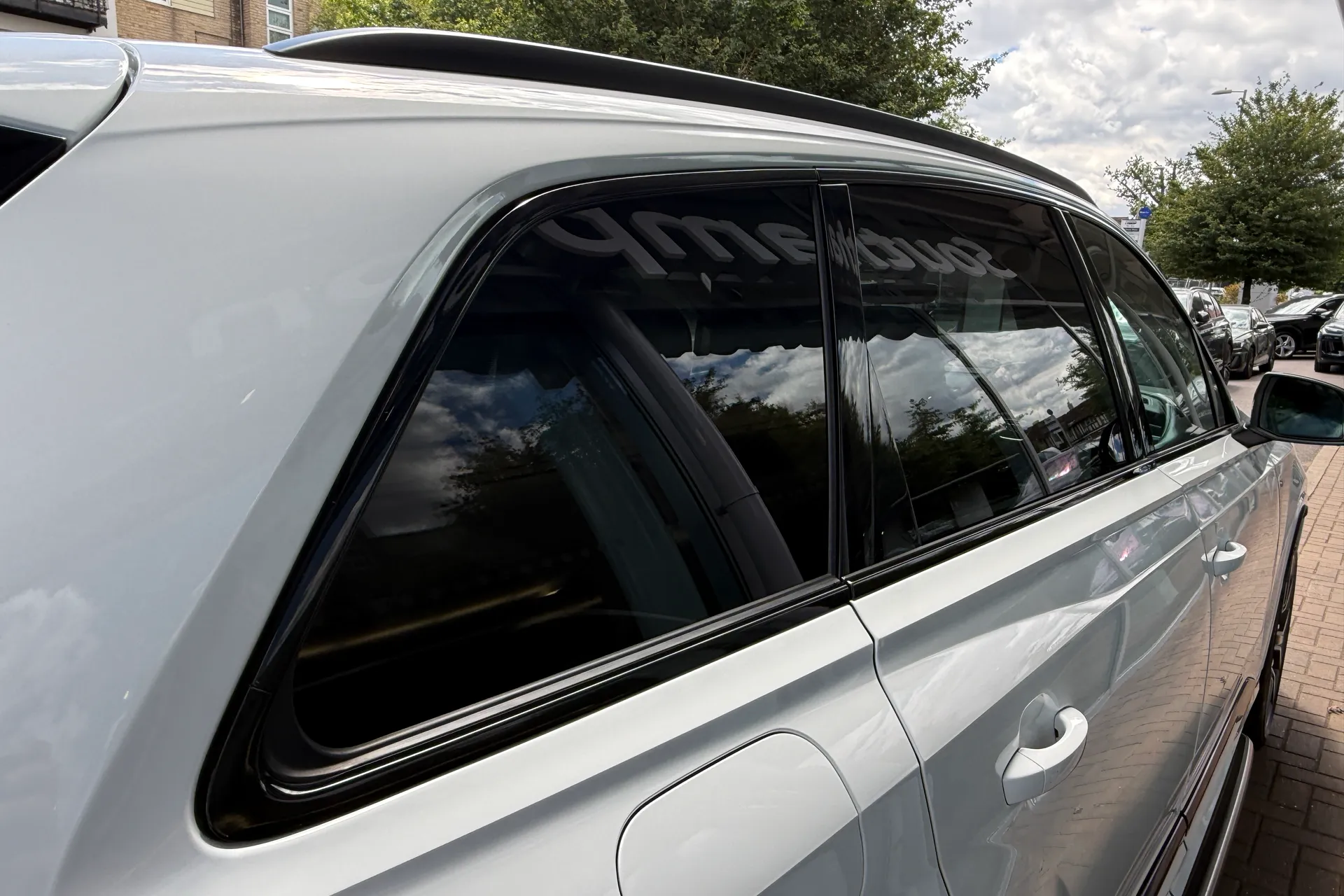 Audi Q7 thumbnail image number 39