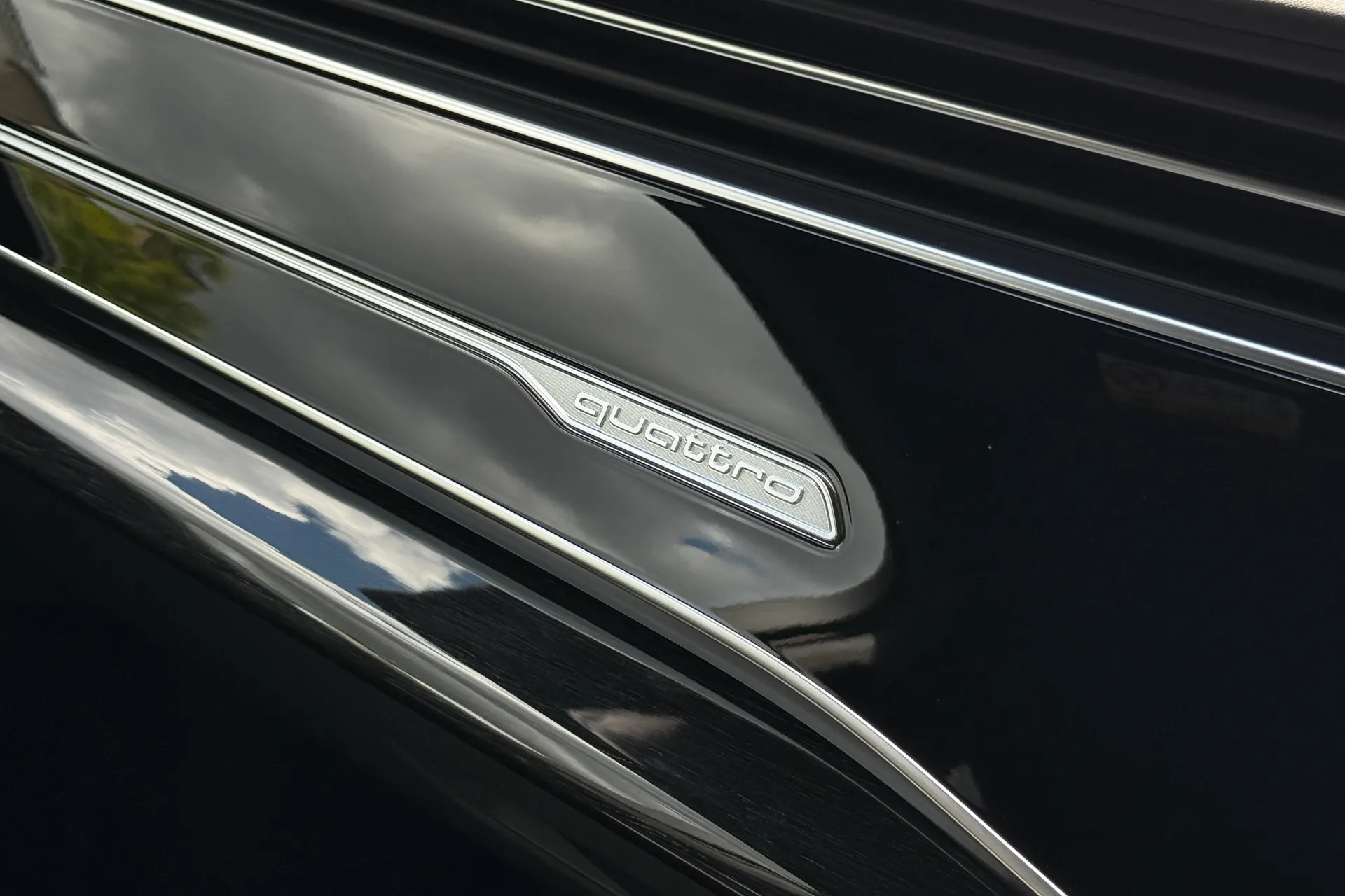 Audi Q7 thumbnail image number 30