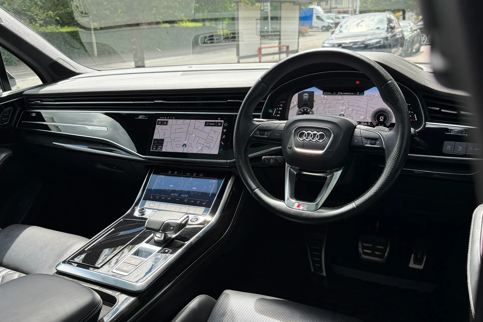 Audi Q7 thumbnail image number 40