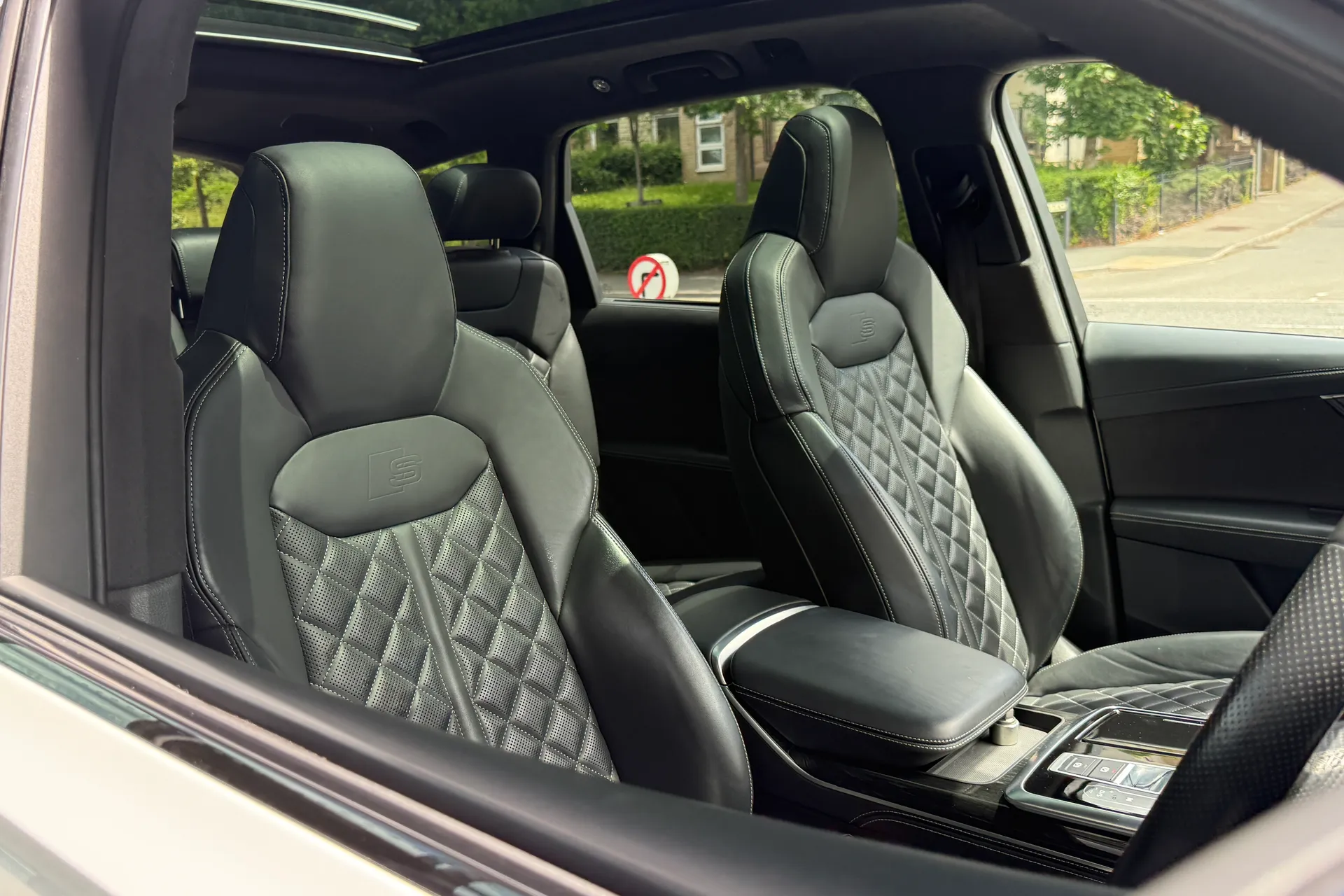 Audi Q7 thumbnail image number 37