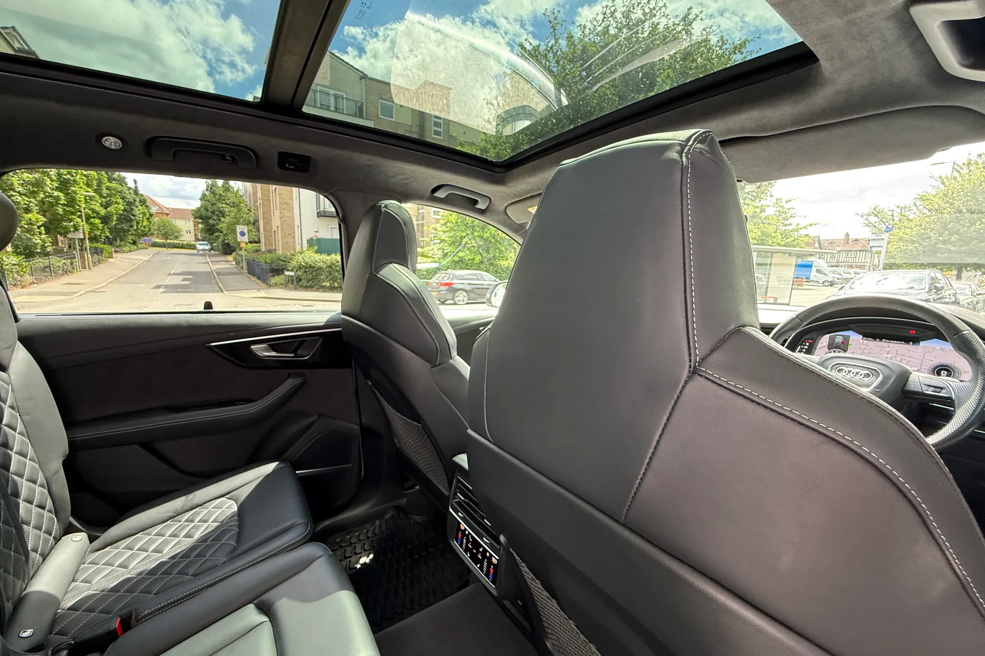 Audi Q7 thumbnail image number 41