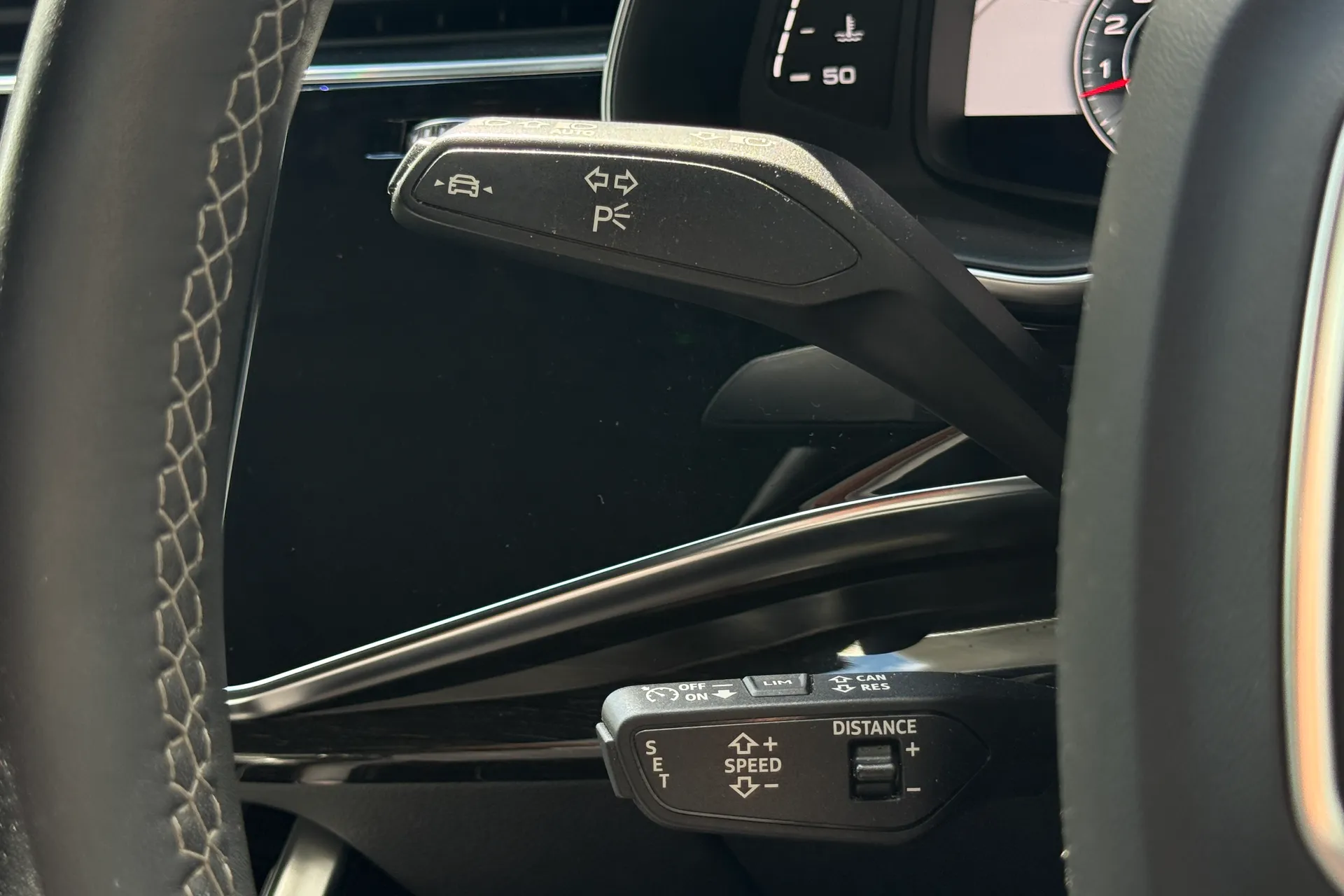 Audi Q7 thumbnail image number 19