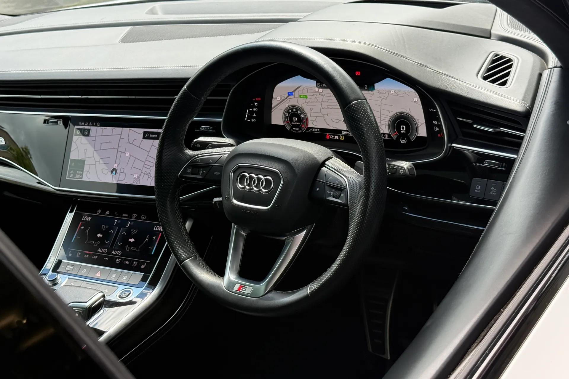 Audi Q7 thumbnail image number 36