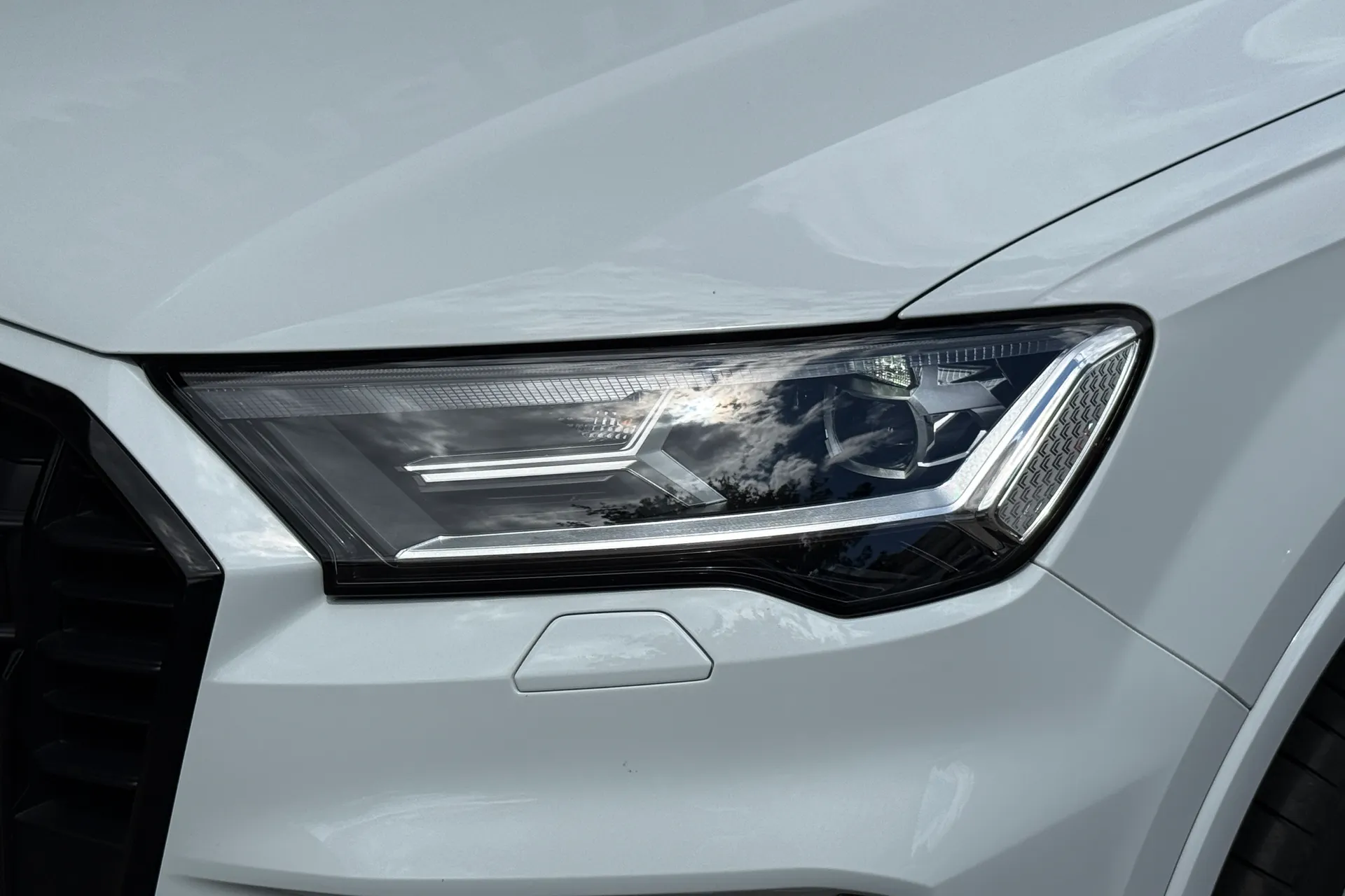 Audi Q7 thumbnail image number 57