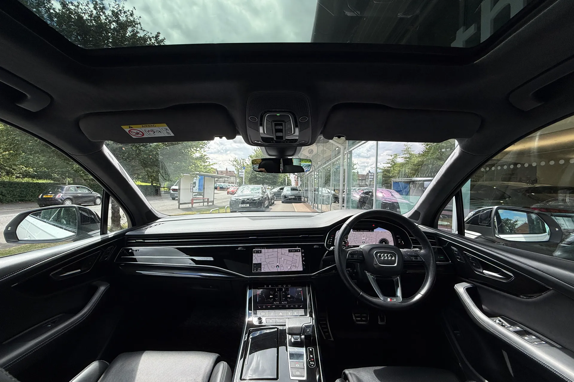 Audi Q7 thumbnail image number 3