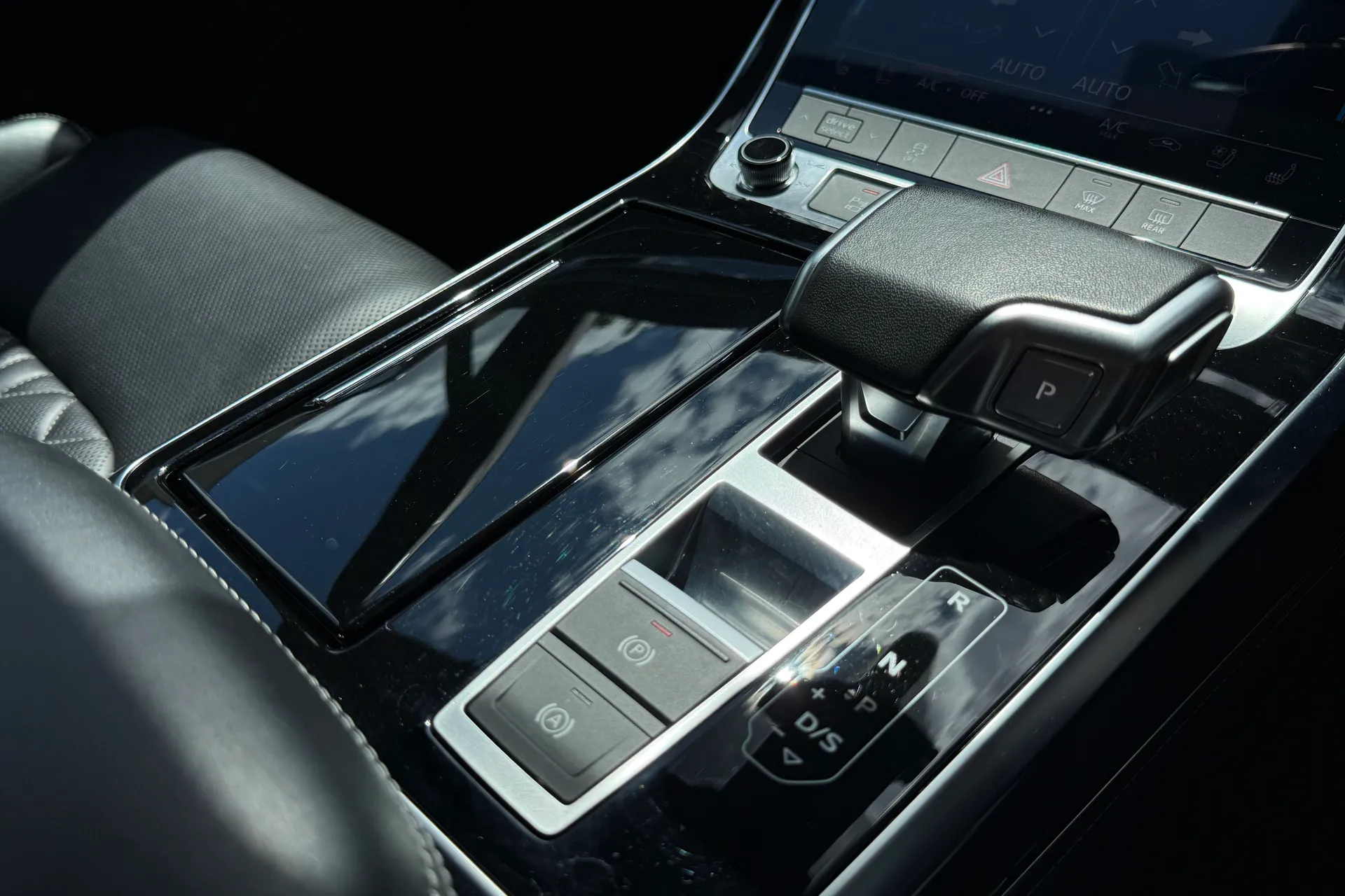 Audi Q7 thumbnail image number 26