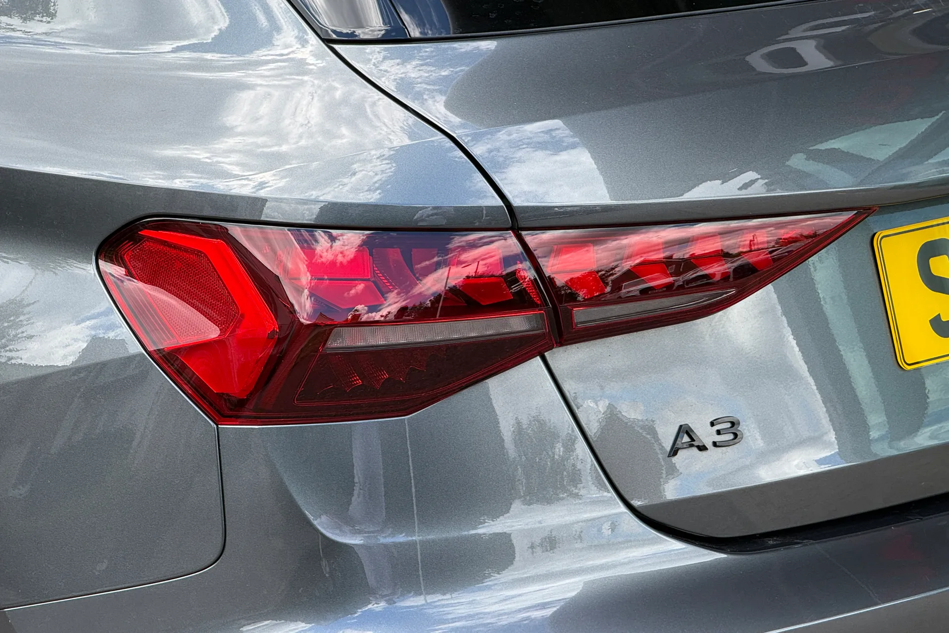Audi A3 thumbnail image number 48