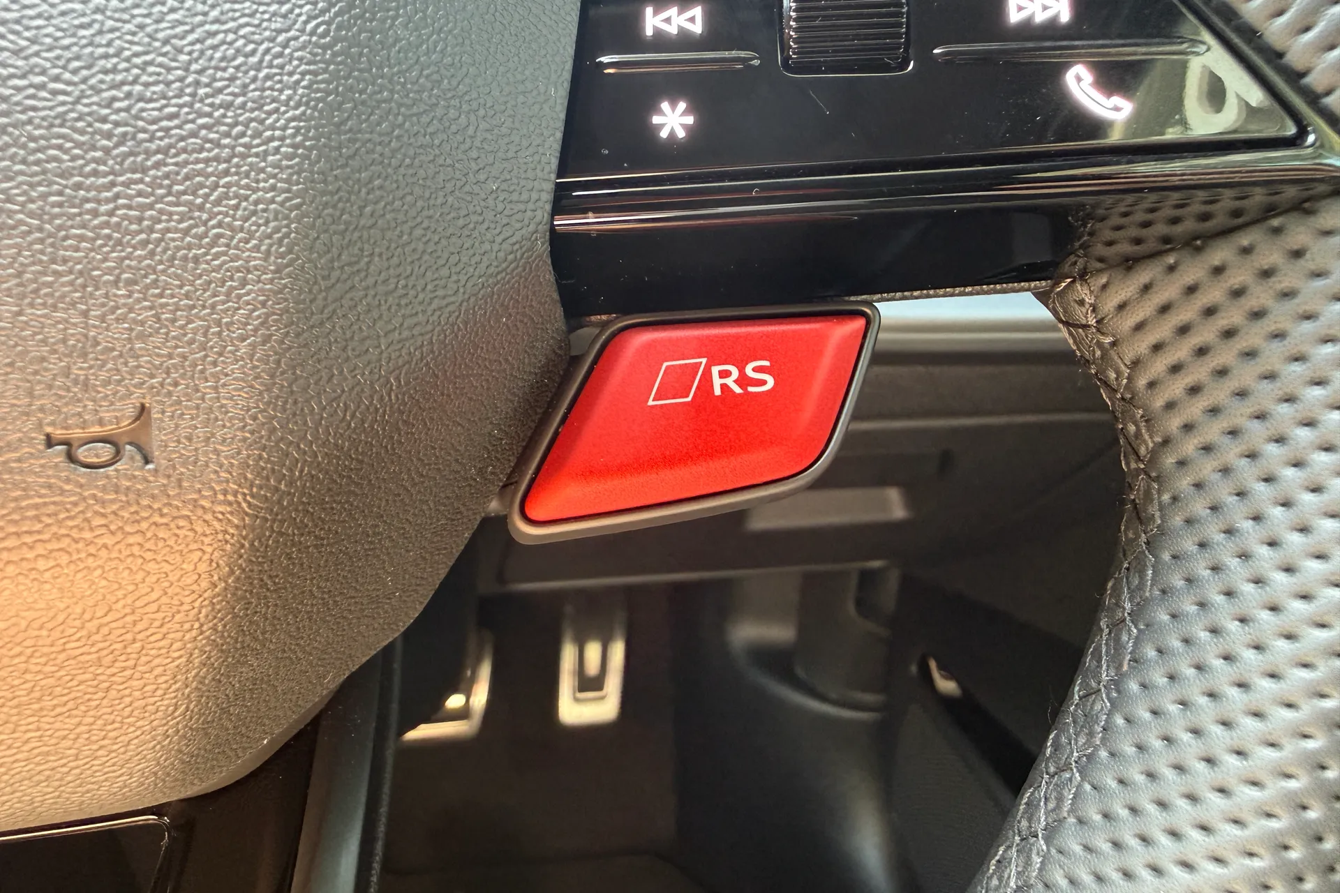 Audi RS3 thumbnail image number 23