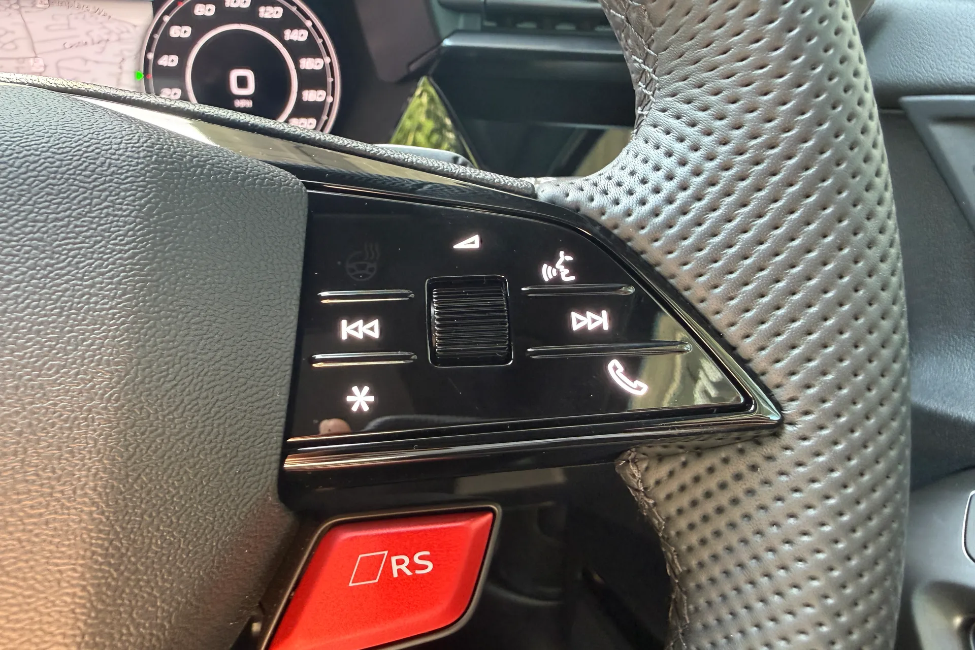 Audi RS3 thumbnail image number 22