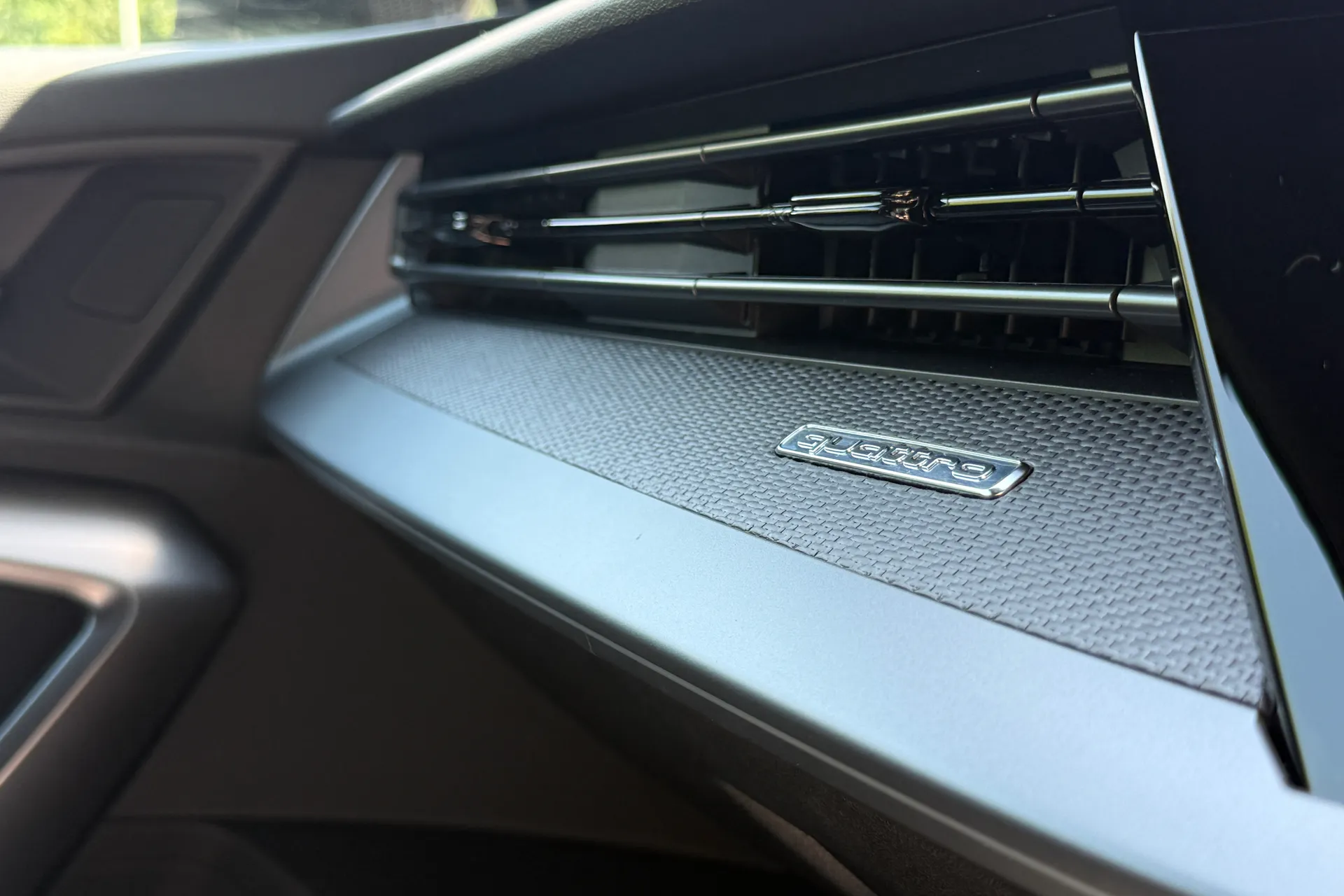 Audi RS3 thumbnail image number 32
