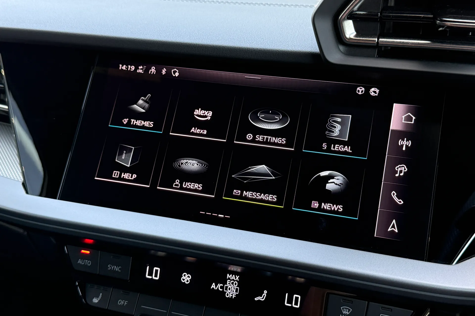 Audi A3 thumbnail image number 30
