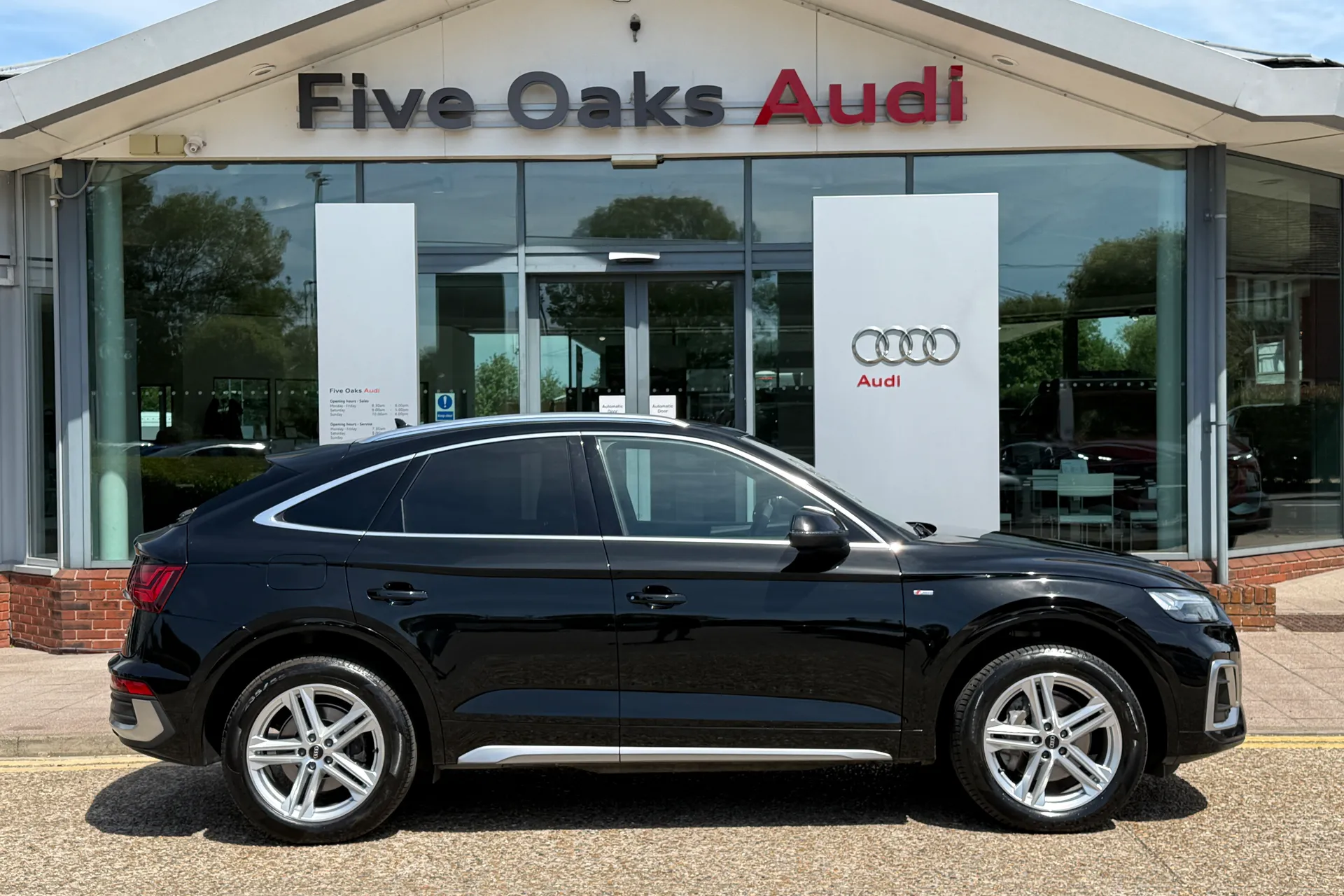 Audi Q5 thumbnail image number 2