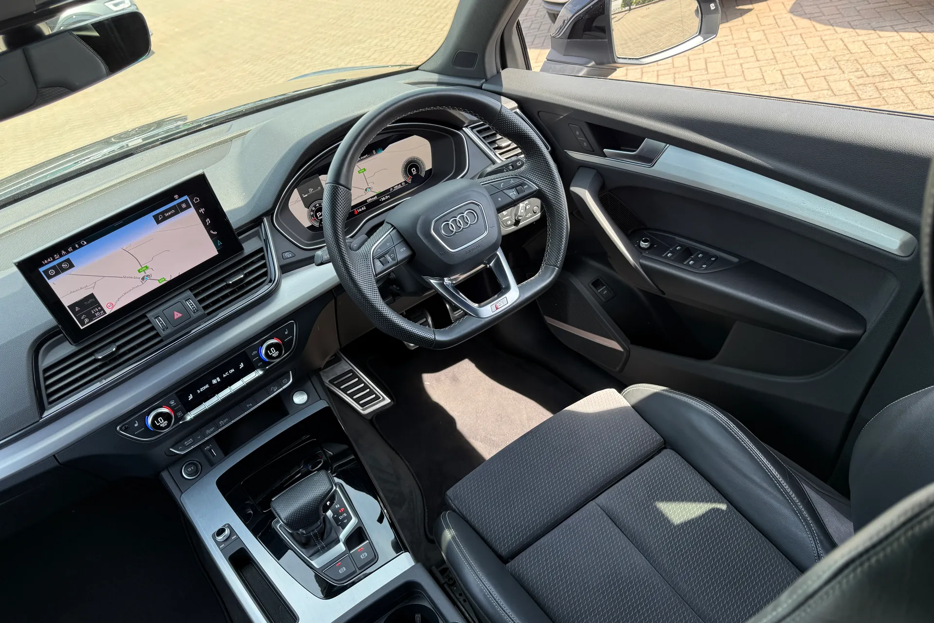 Audi Q5 thumbnail image number 44