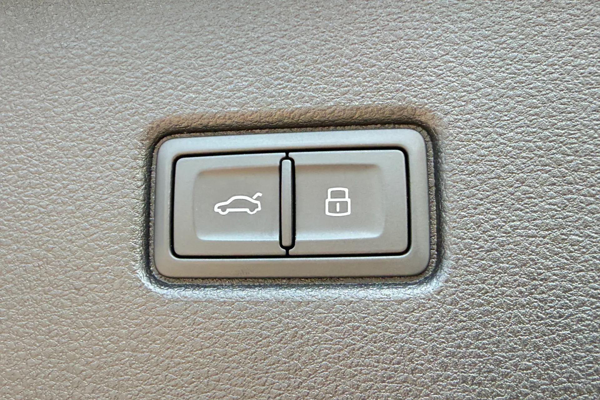 Audi Q5 thumbnail image number 40