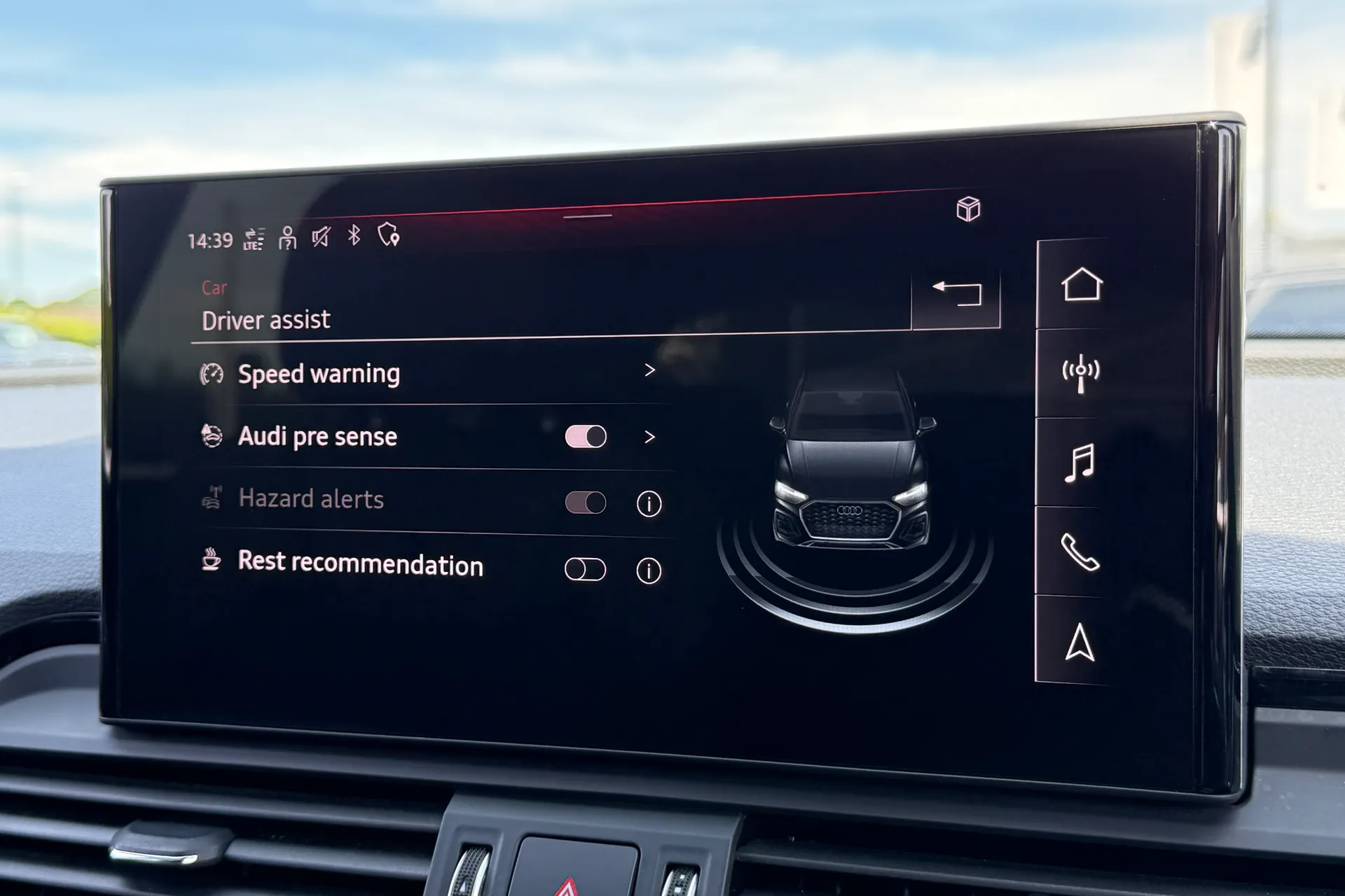 Audi Q5 thumbnail image number 14
