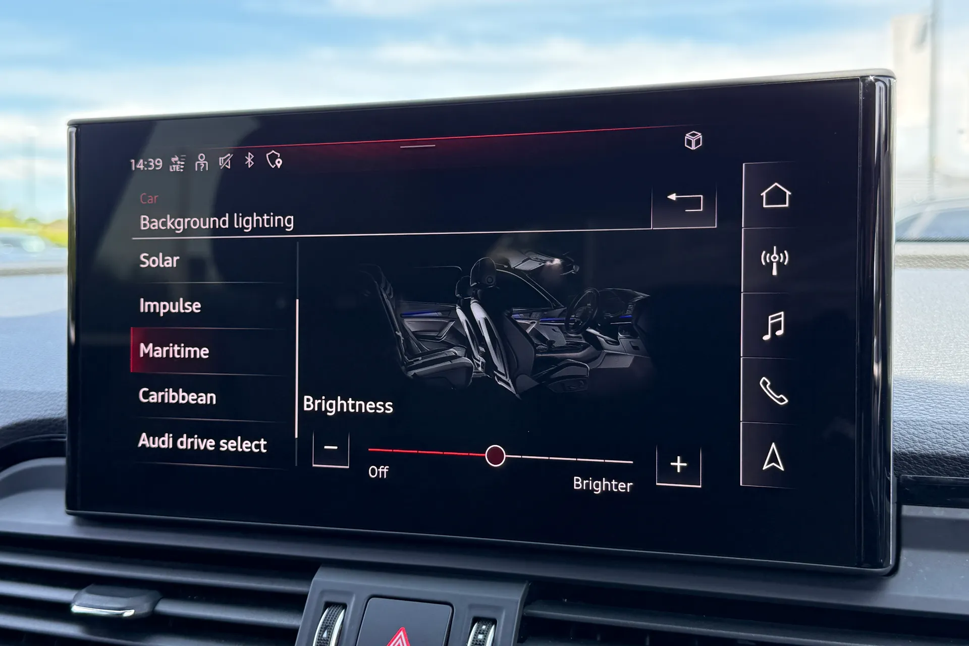 Audi Q5 thumbnail image number 15
