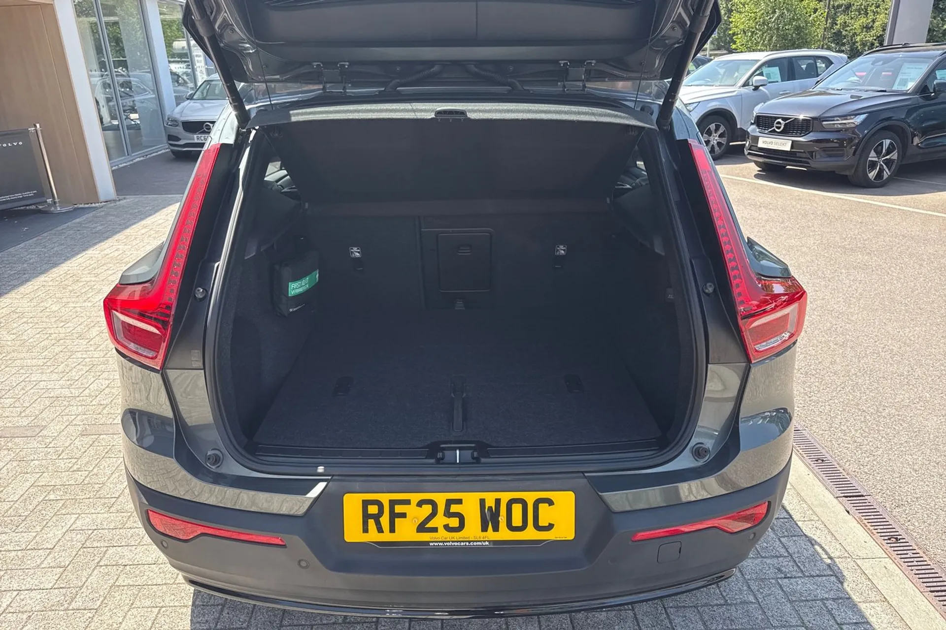 Volvo XC40 thumbnail image number 19