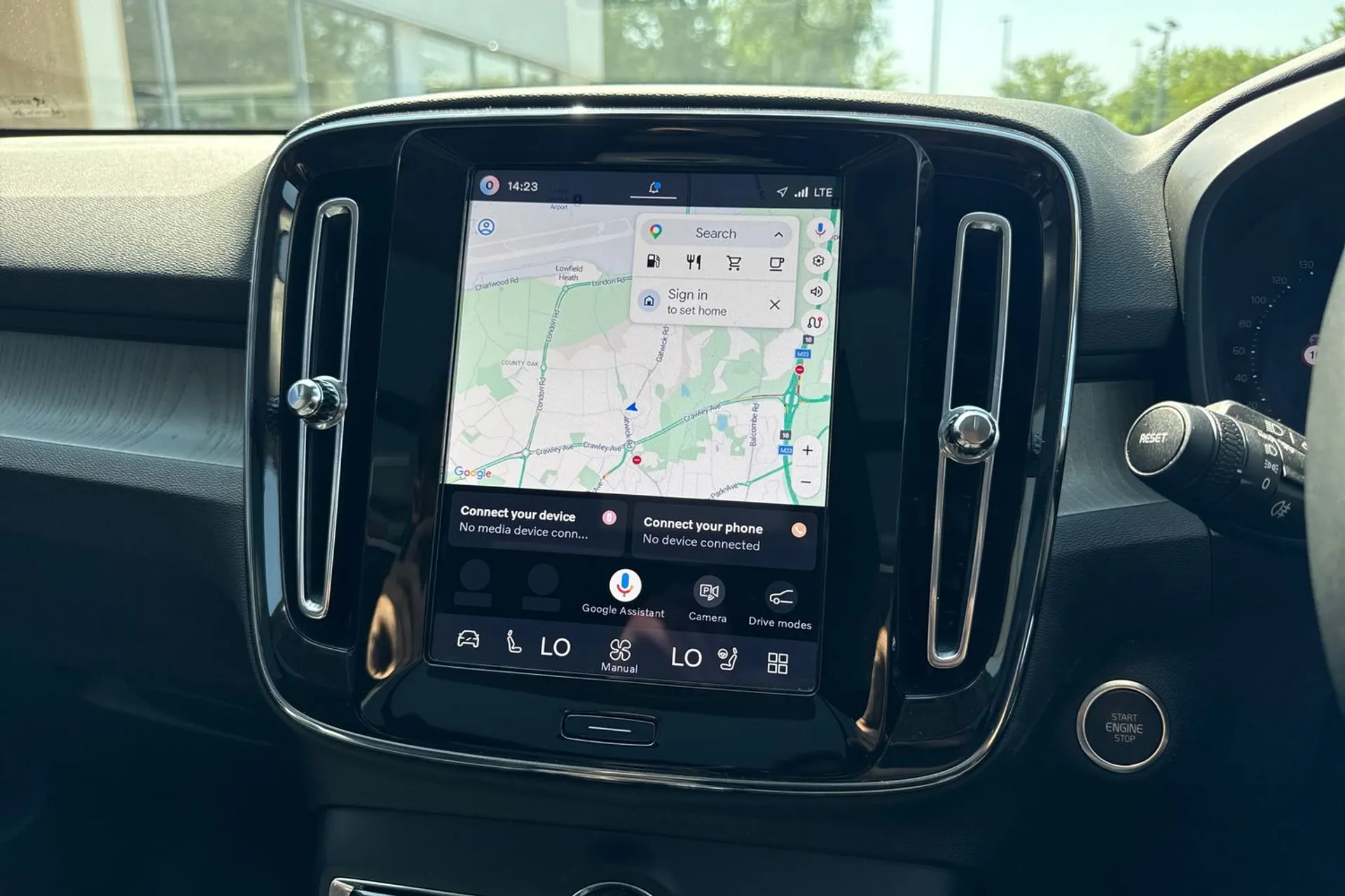 Volvo XC40 thumbnail image number 5