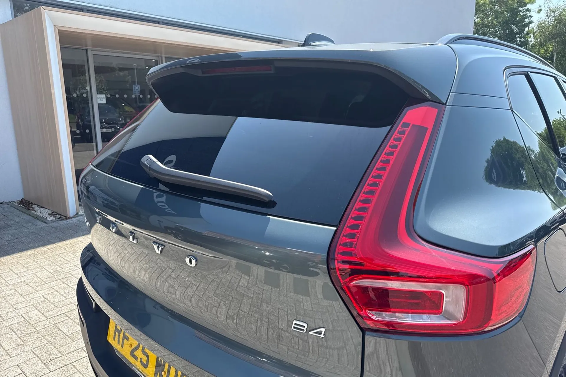 Volvo XC40 thumbnail image number 15