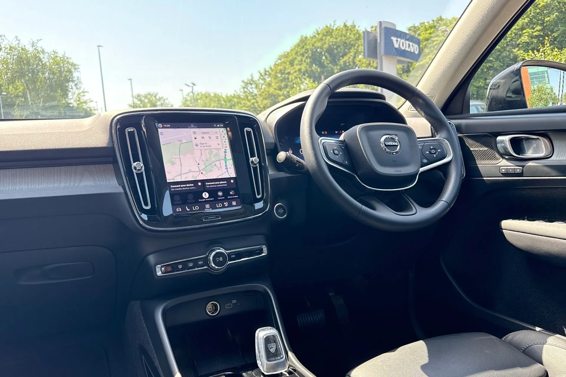 Volvo XC40 thumbnail image number 34