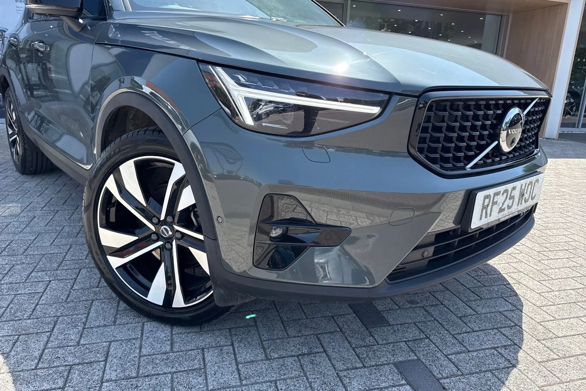 Volvo XC40 thumbnail image number 7