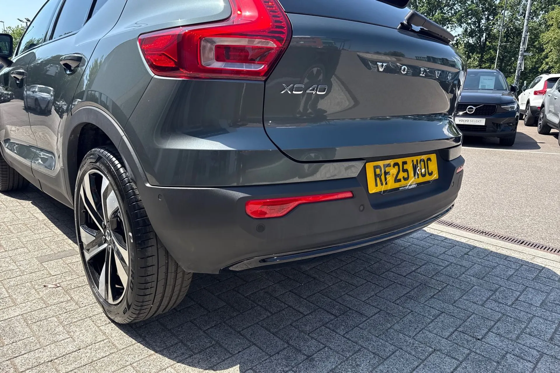 Volvo XC40 thumbnail image number 17
