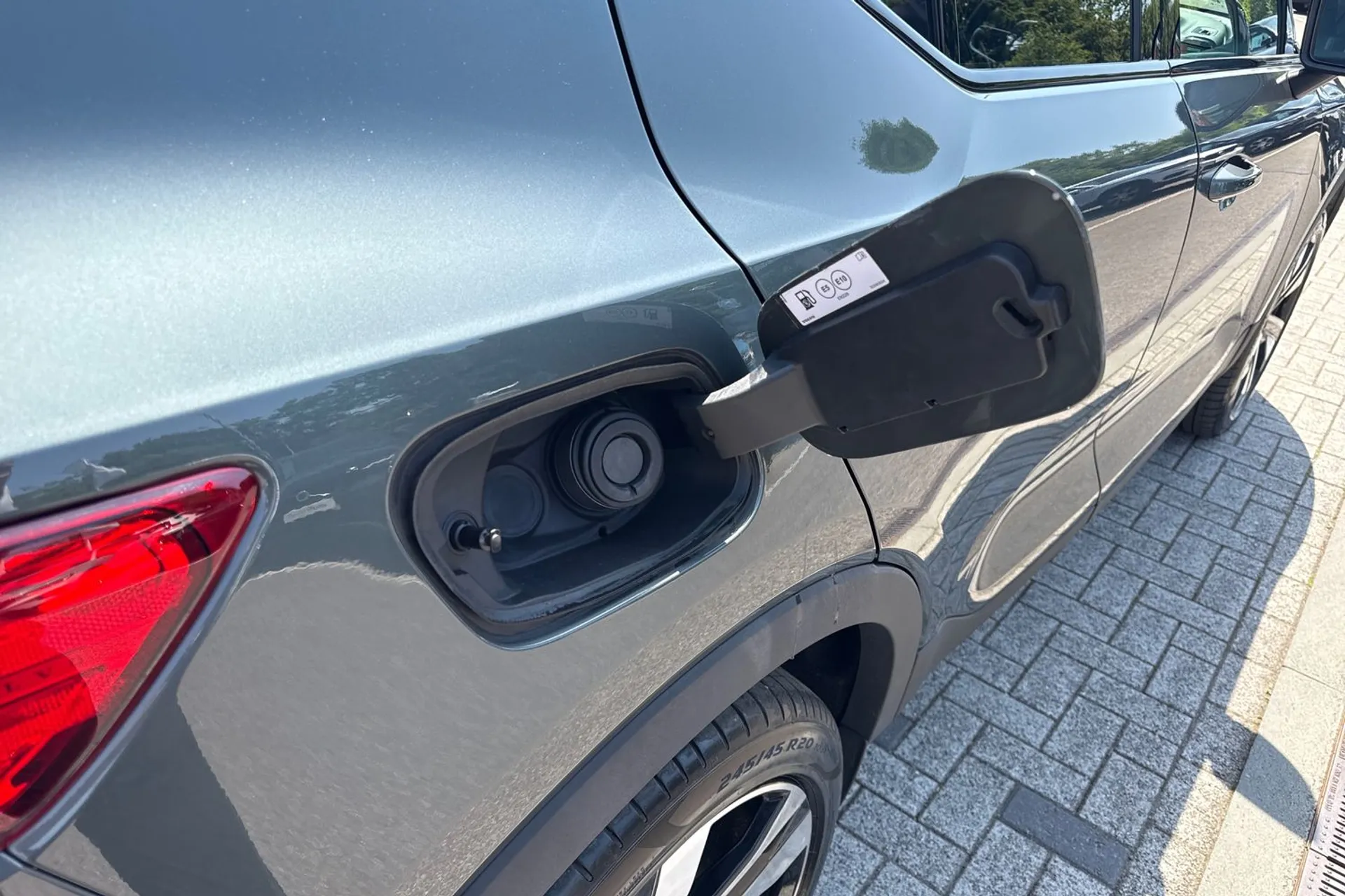 Volvo XC40 thumbnail image number 18