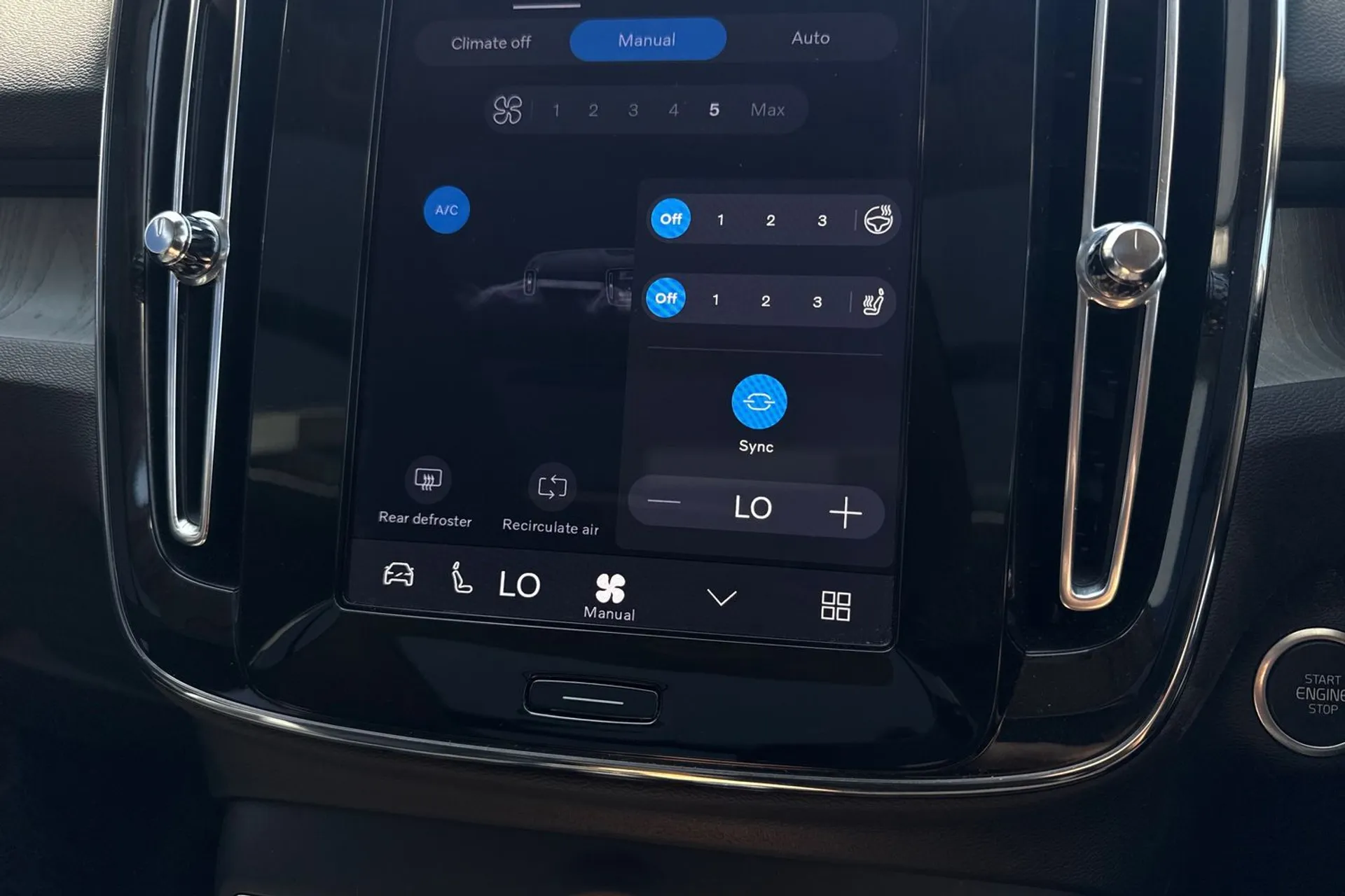 Volvo XC40 thumbnail image number 39