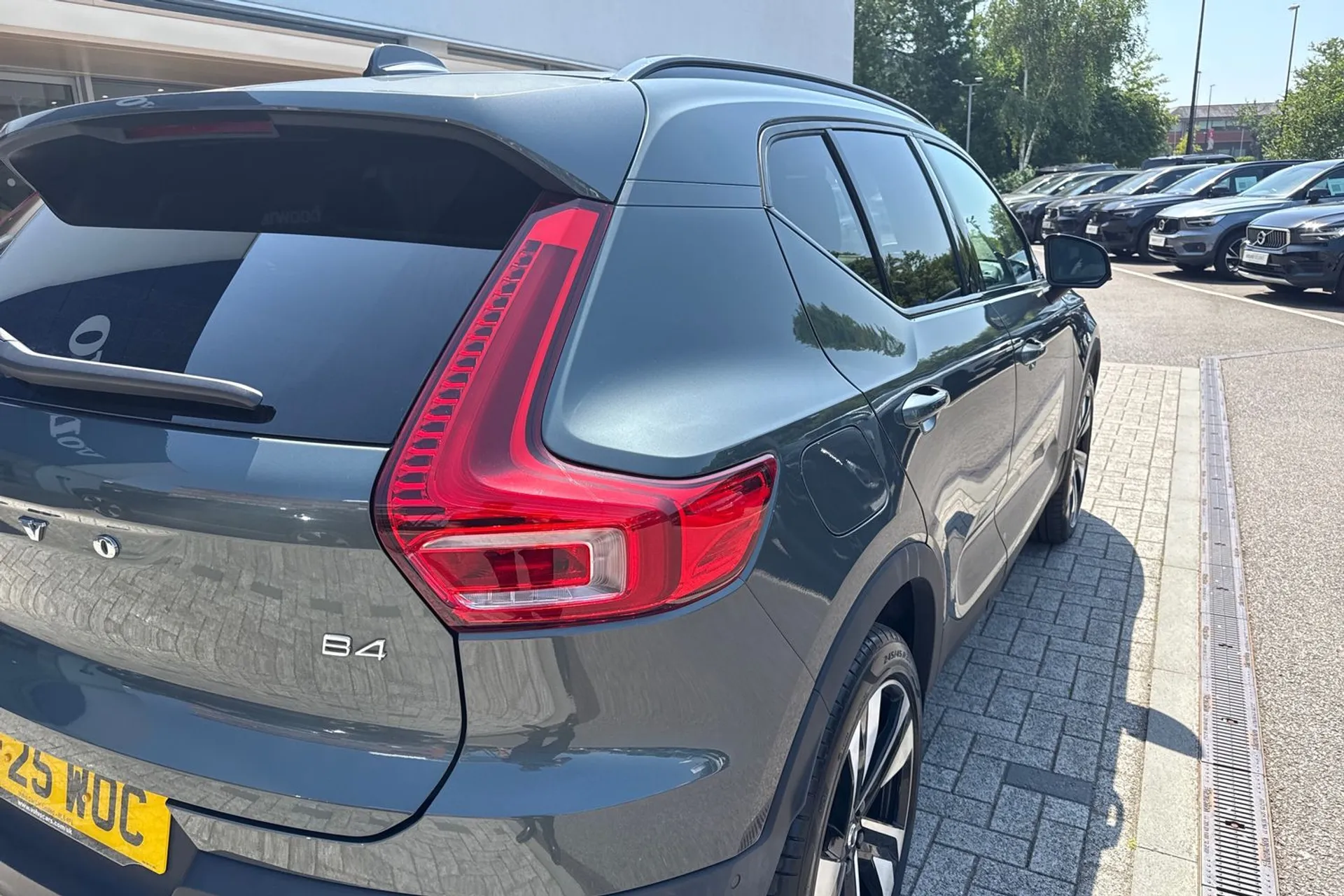 Volvo XC40 thumbnail image number 14