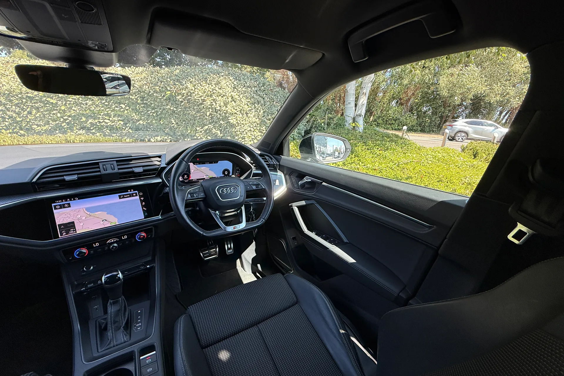 Audi Q3 thumbnail image number 58