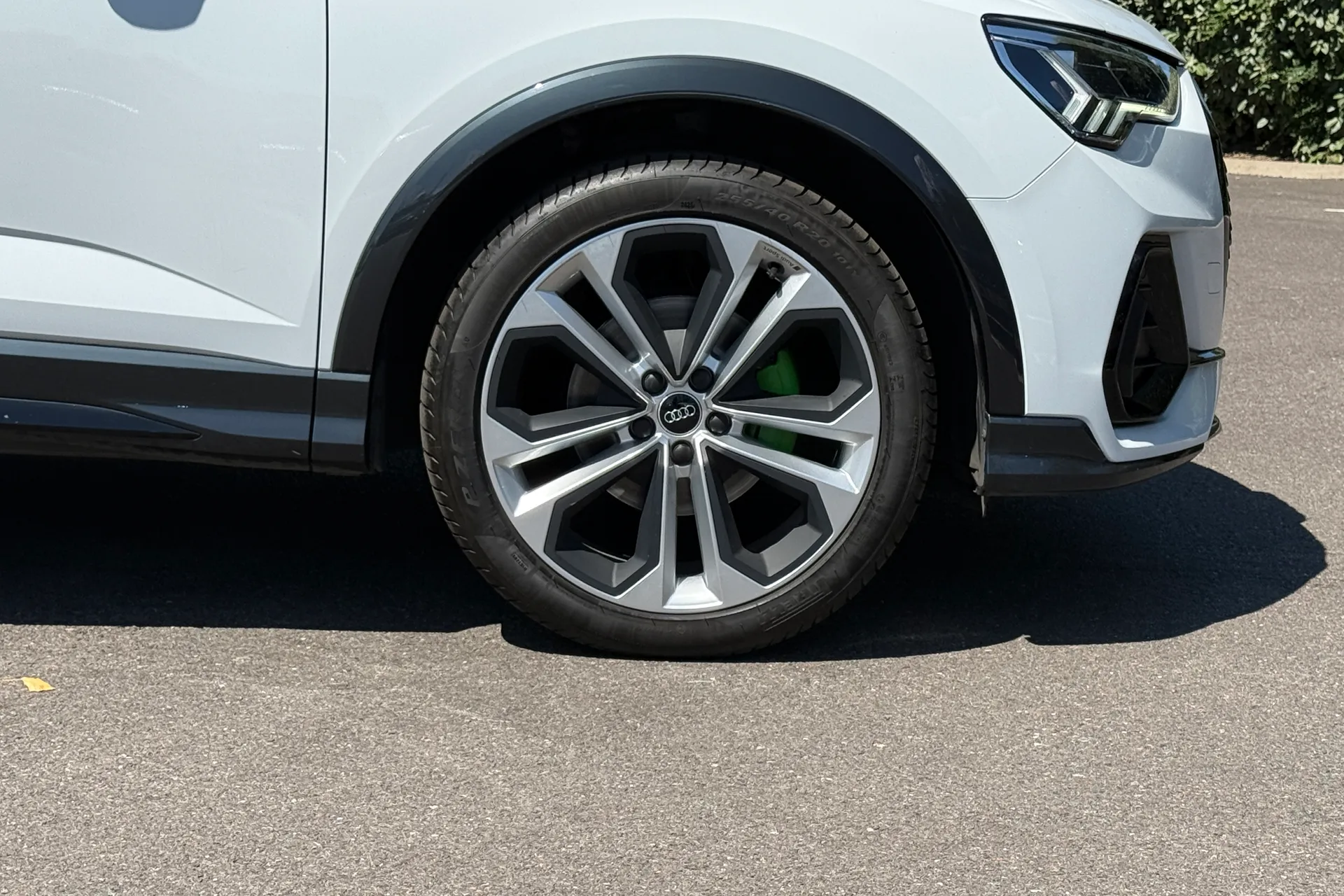 Audi Q3 thumbnail image number 30