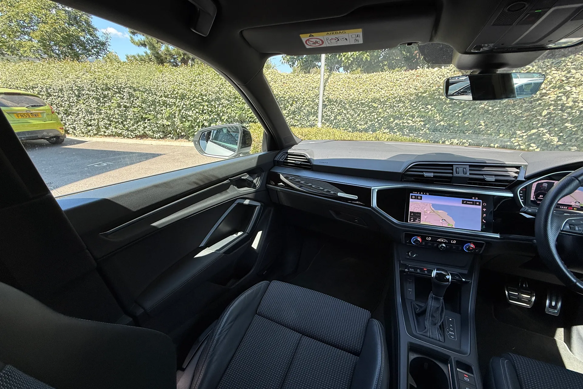 Audi Q3 thumbnail image number 57