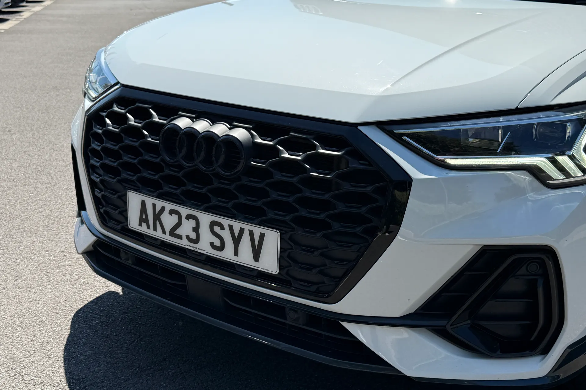 Audi Q3 thumbnail image number 28