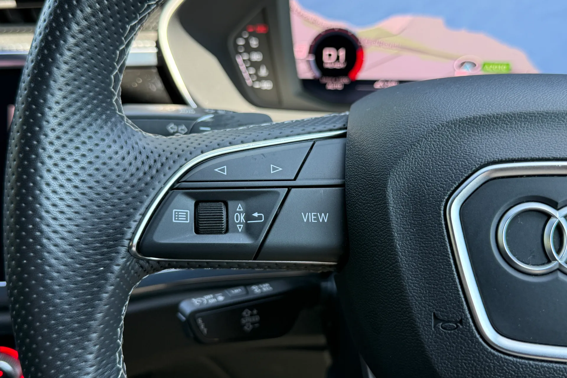 Audi Q3 thumbnail image number 55
