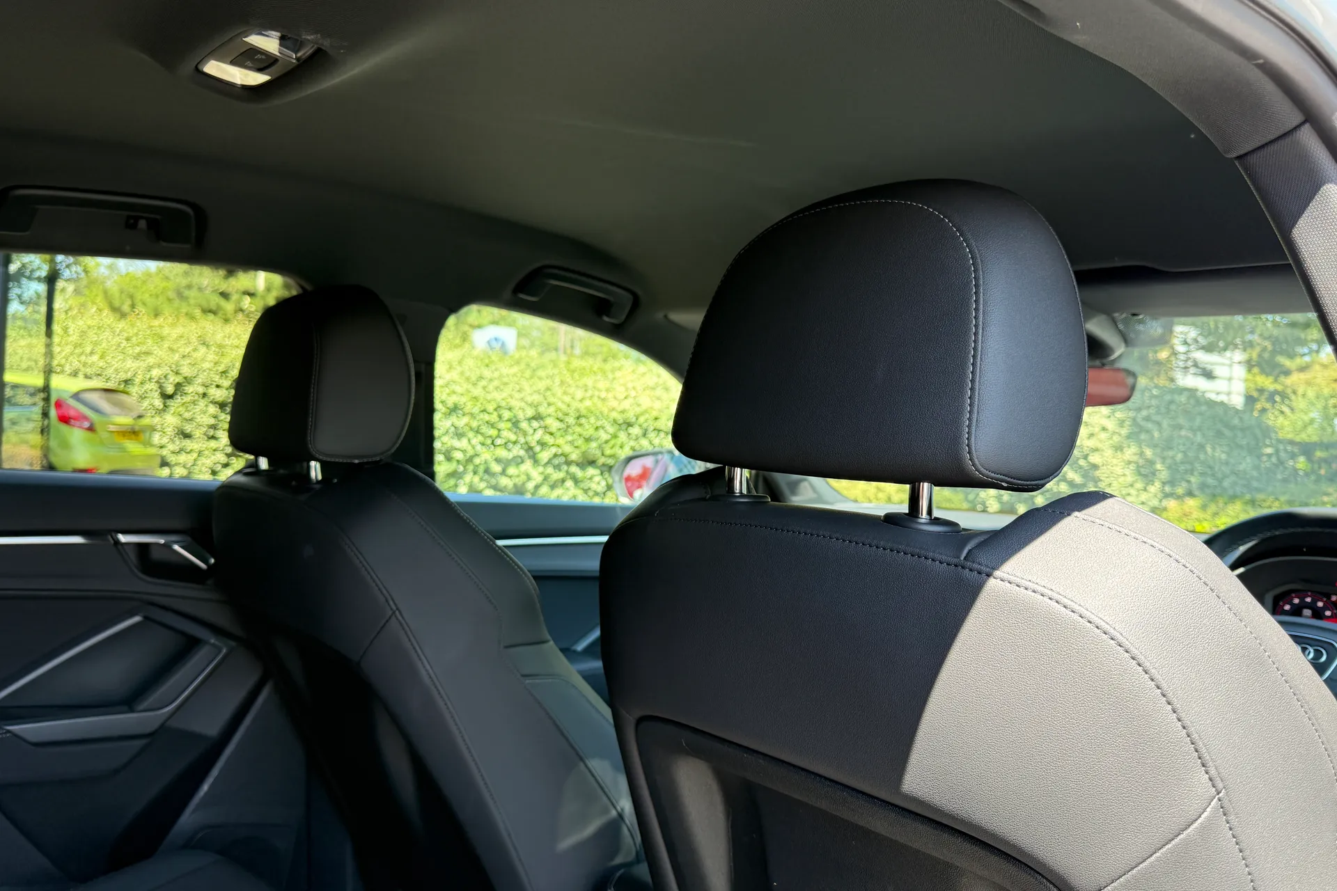 Audi Q3 thumbnail image number 40