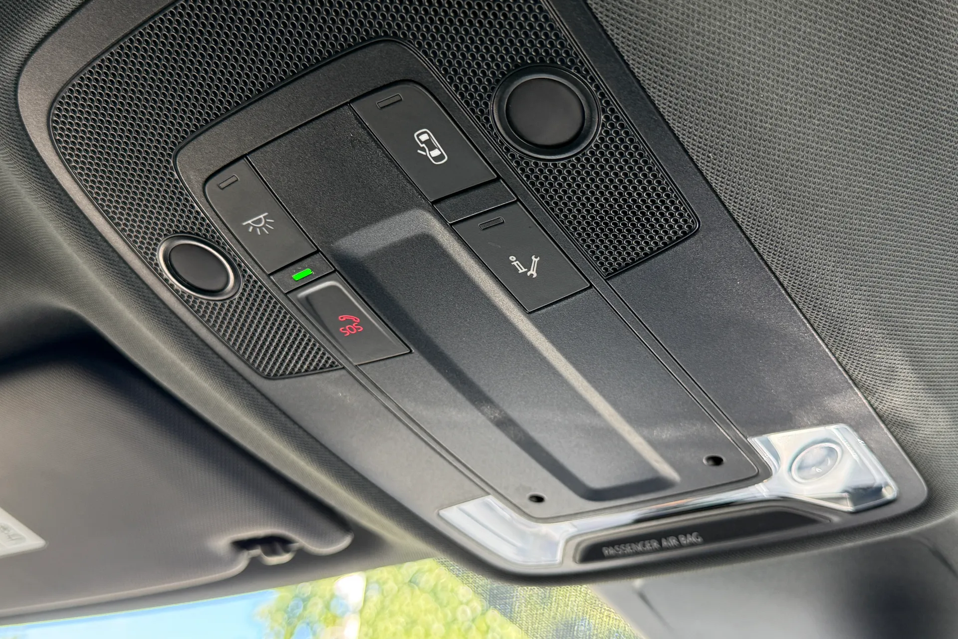 Audi Q3 thumbnail image number 43