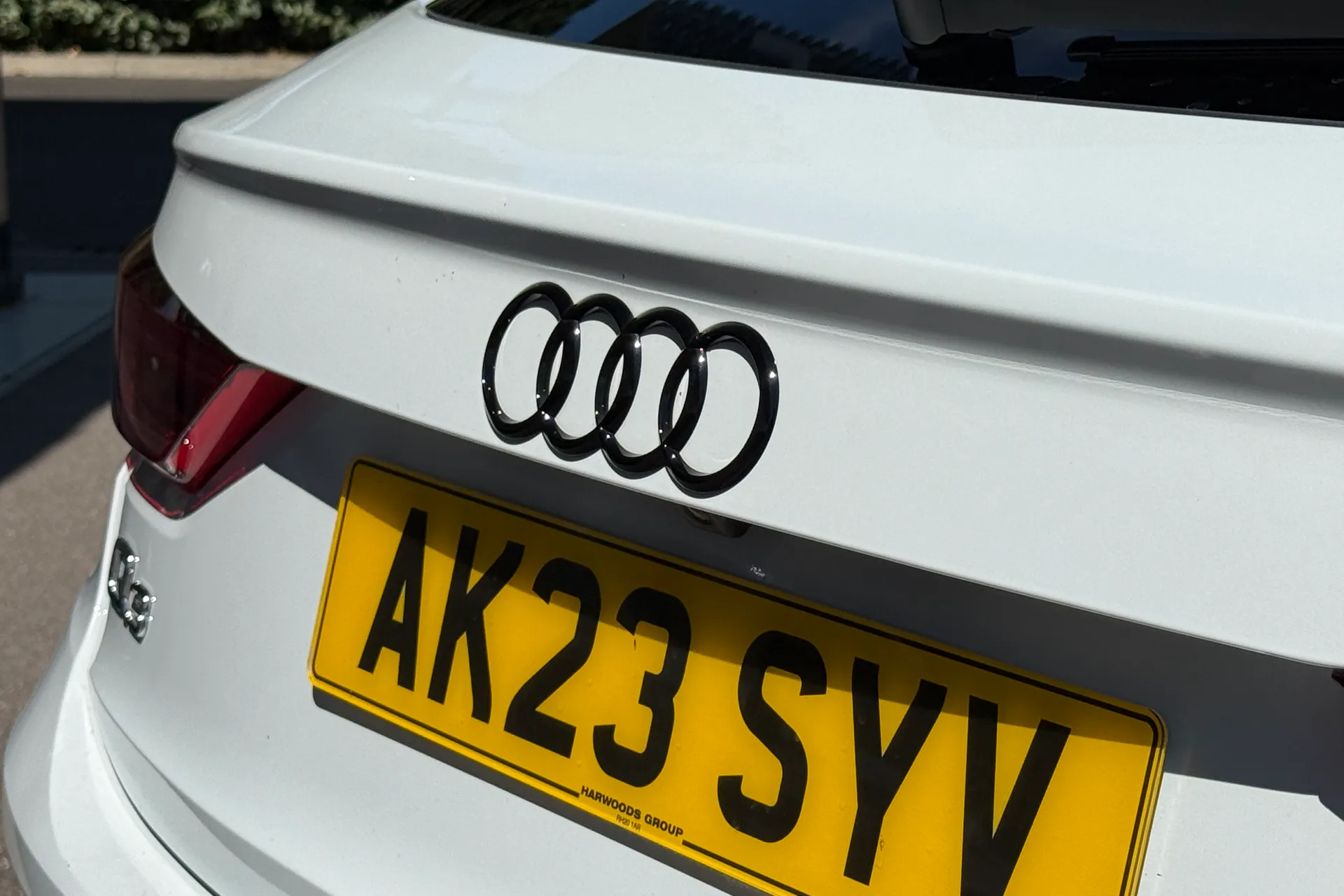 Audi Q3 thumbnail image number 22
