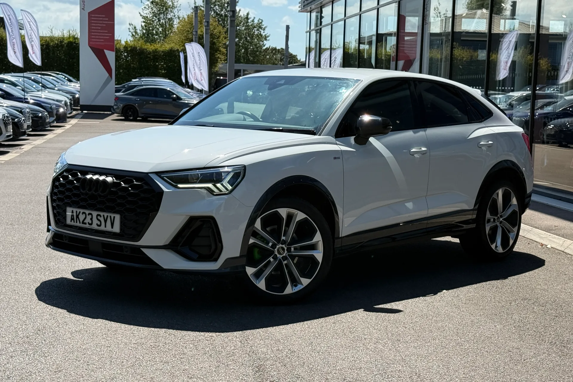 Audi Q3 thumbnail image number 7