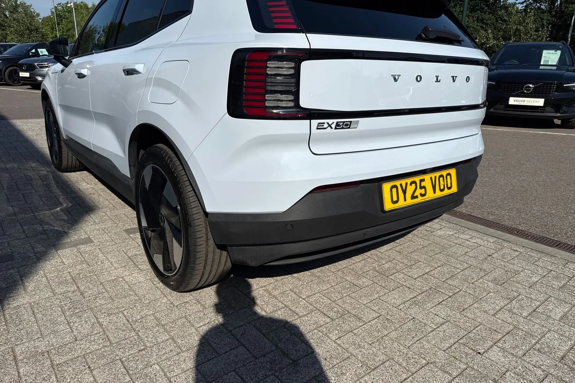 Volvo EX30 thumbnail image number 18