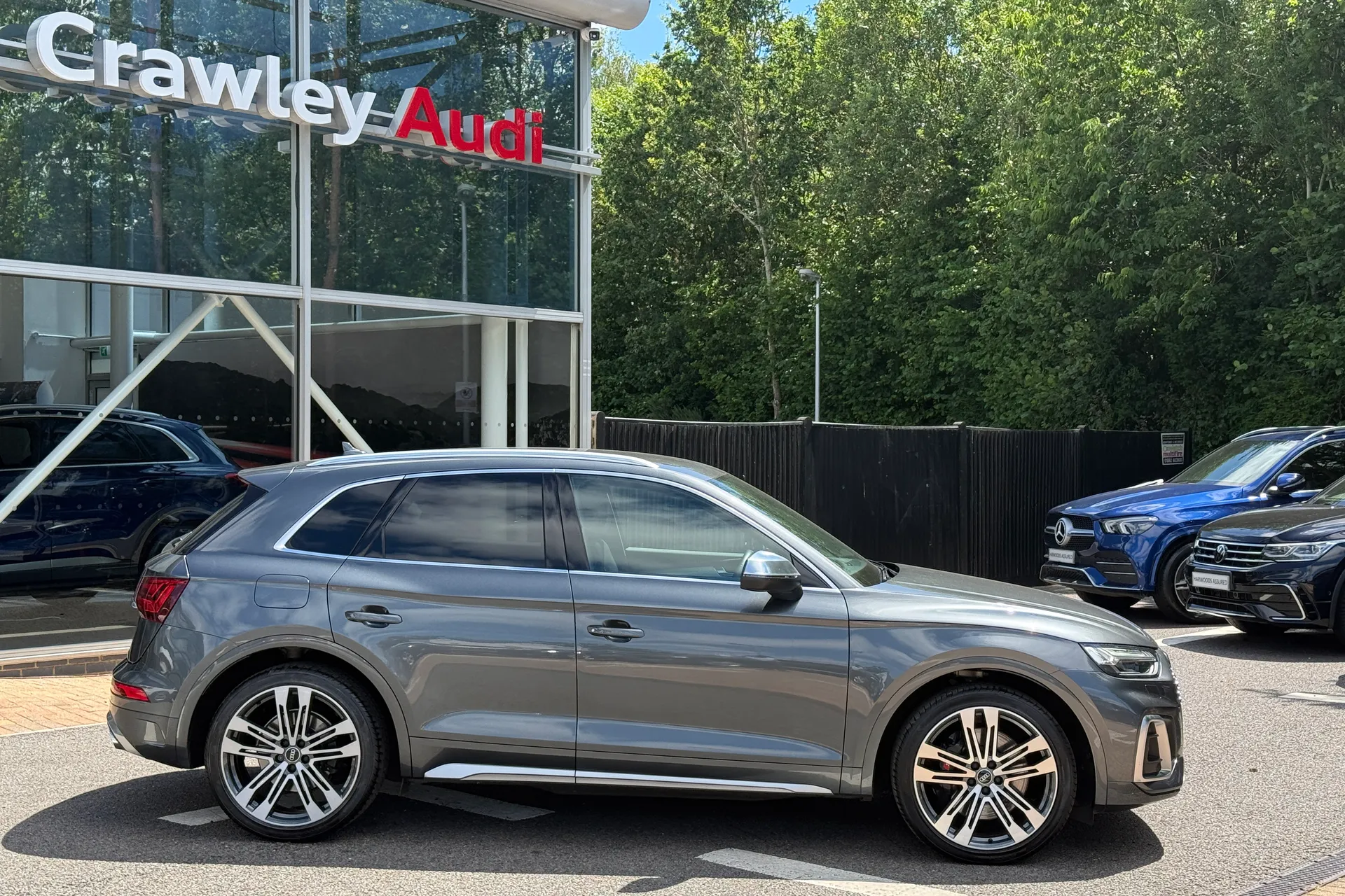 Audi Q5 thumbnail image number 2
