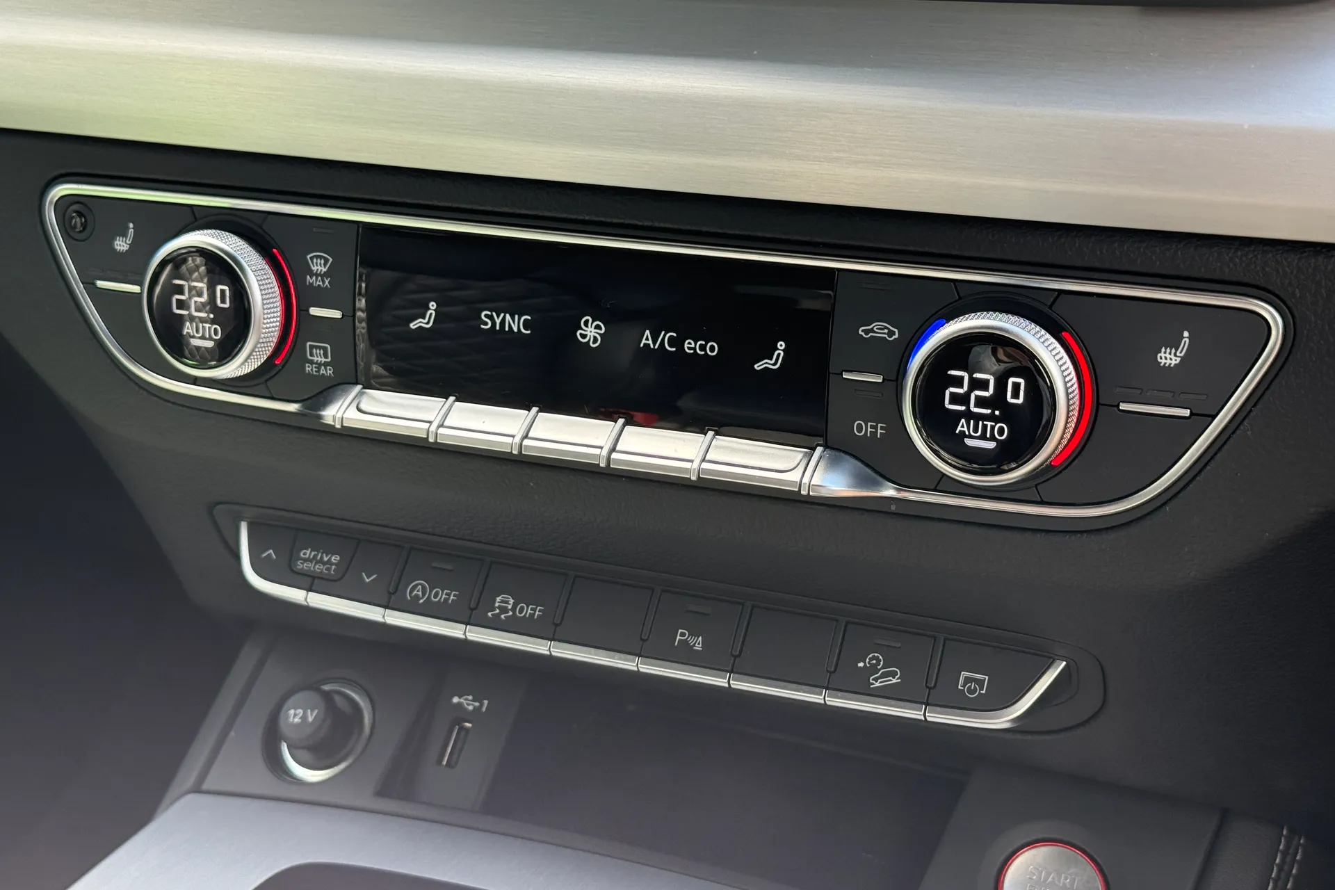 Audi Q5 thumbnail image number 18
