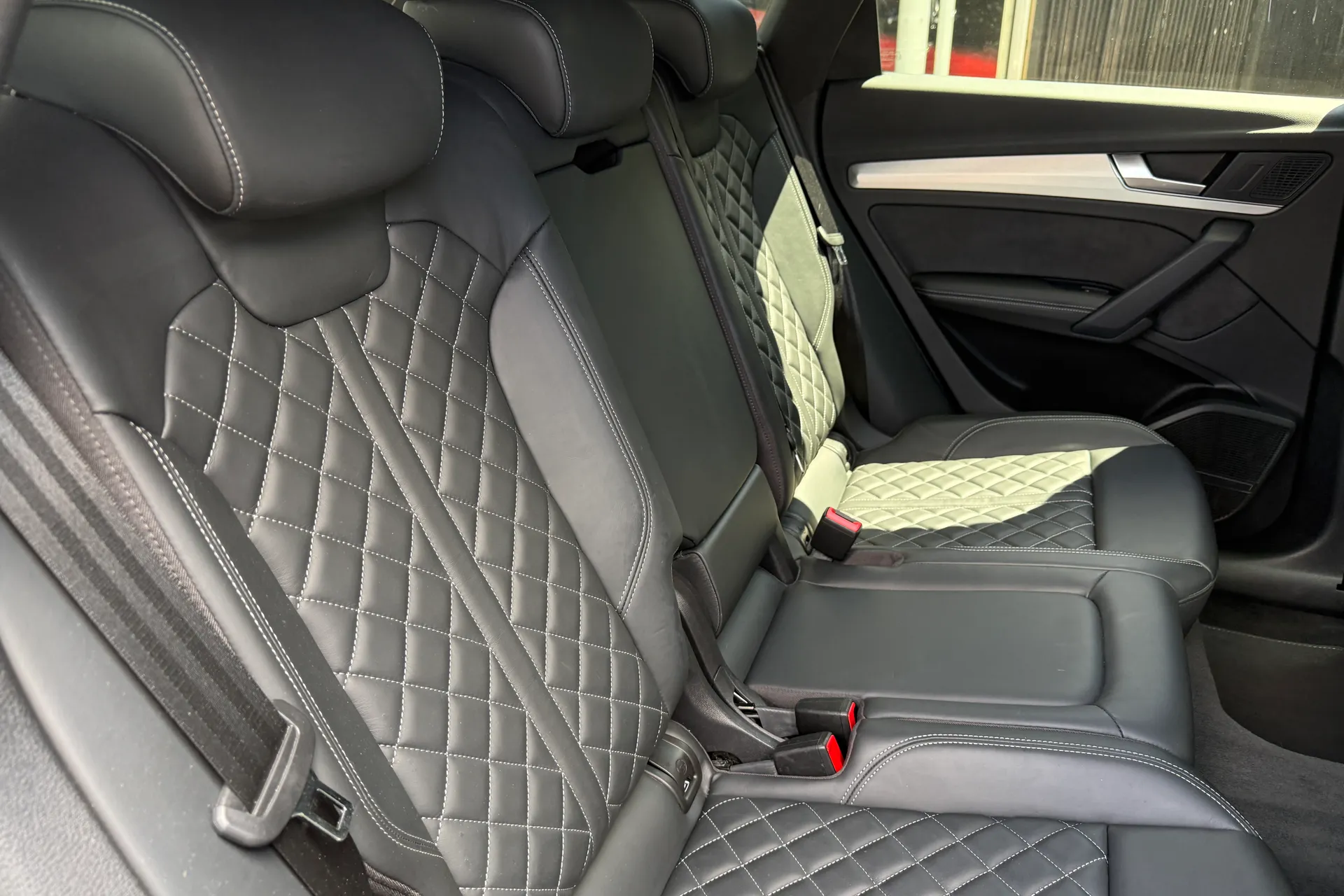 Audi Q5 thumbnail image number 36
