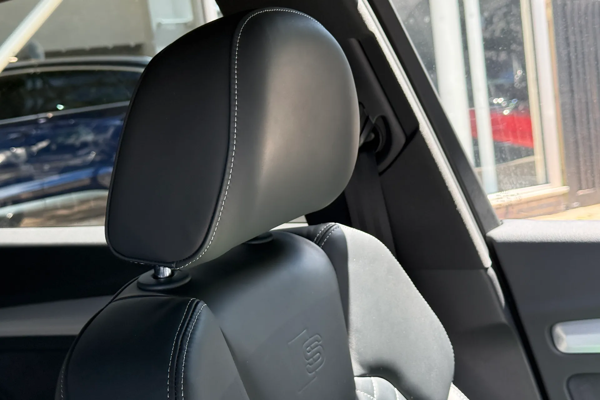 Audi Q5 thumbnail image number 27