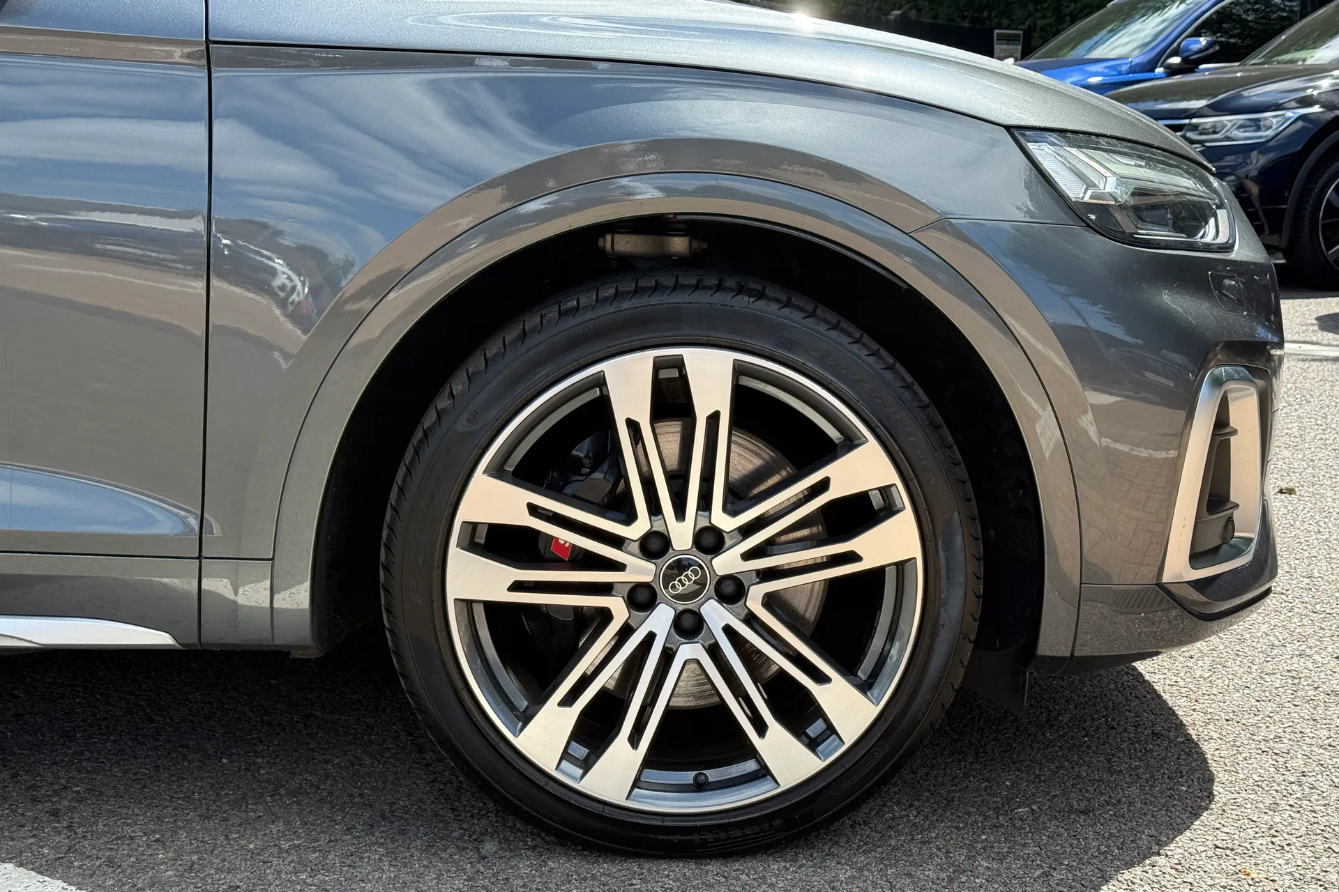 Audi Q5 thumbnail image number 33