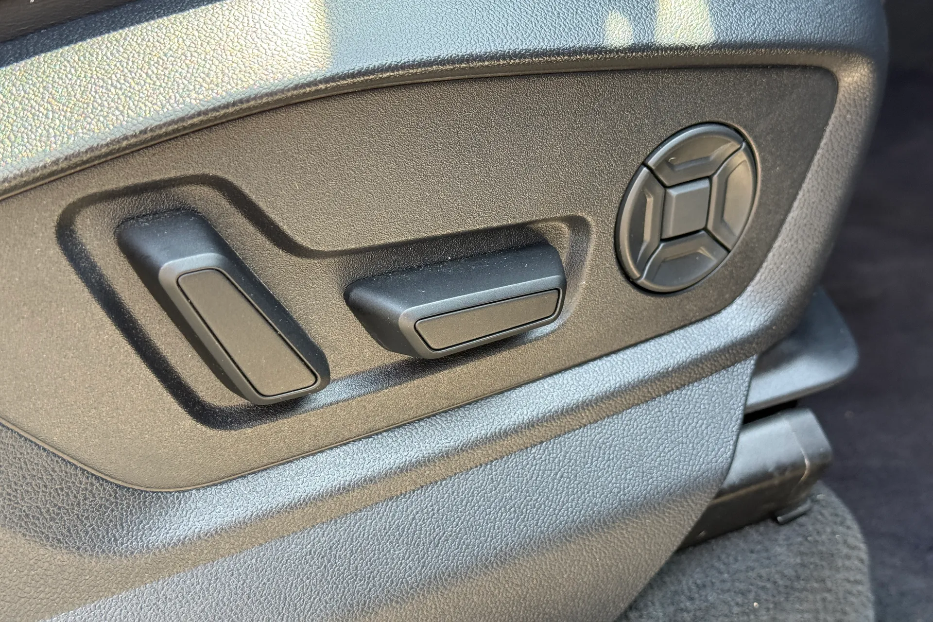 Audi Q8 thumbnail image number 30