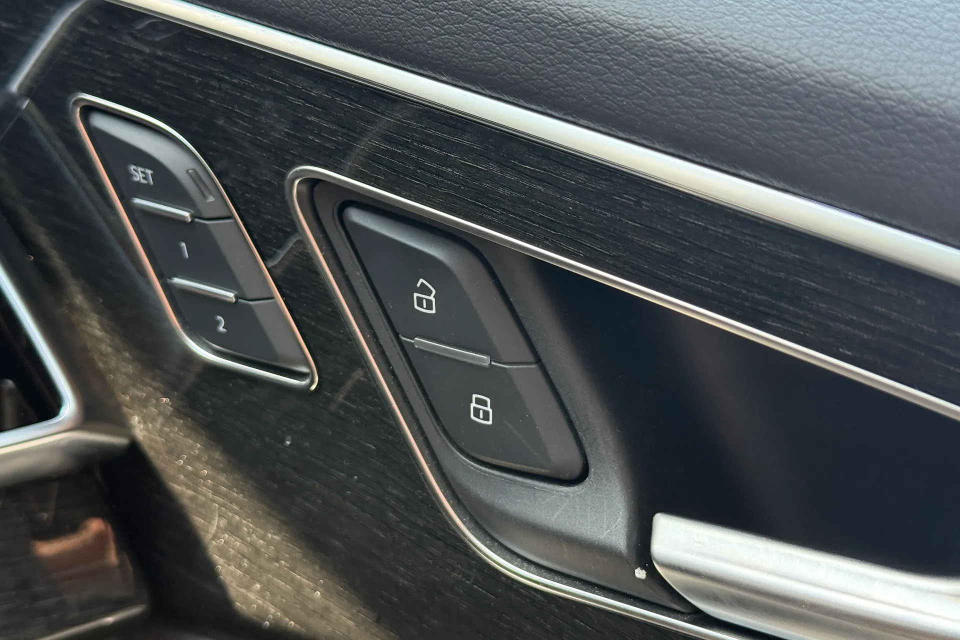 Audi Q8 thumbnail image number 21