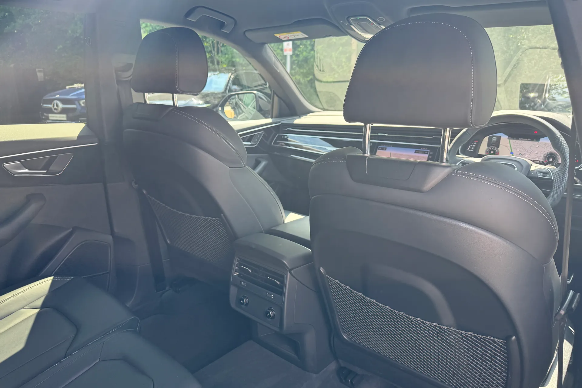 Audi Q8 thumbnail image number 38