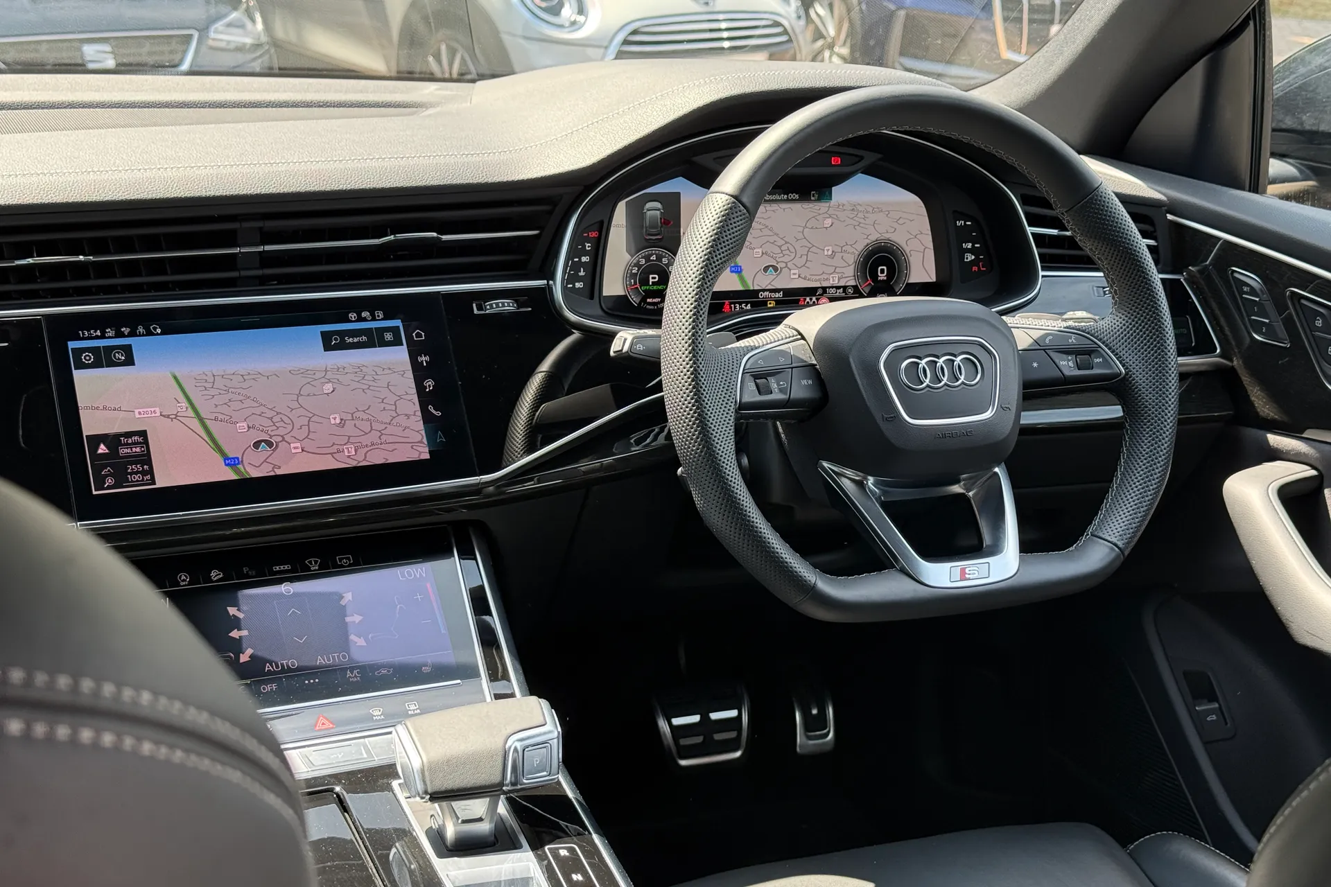 Audi Q8 thumbnail image number 40